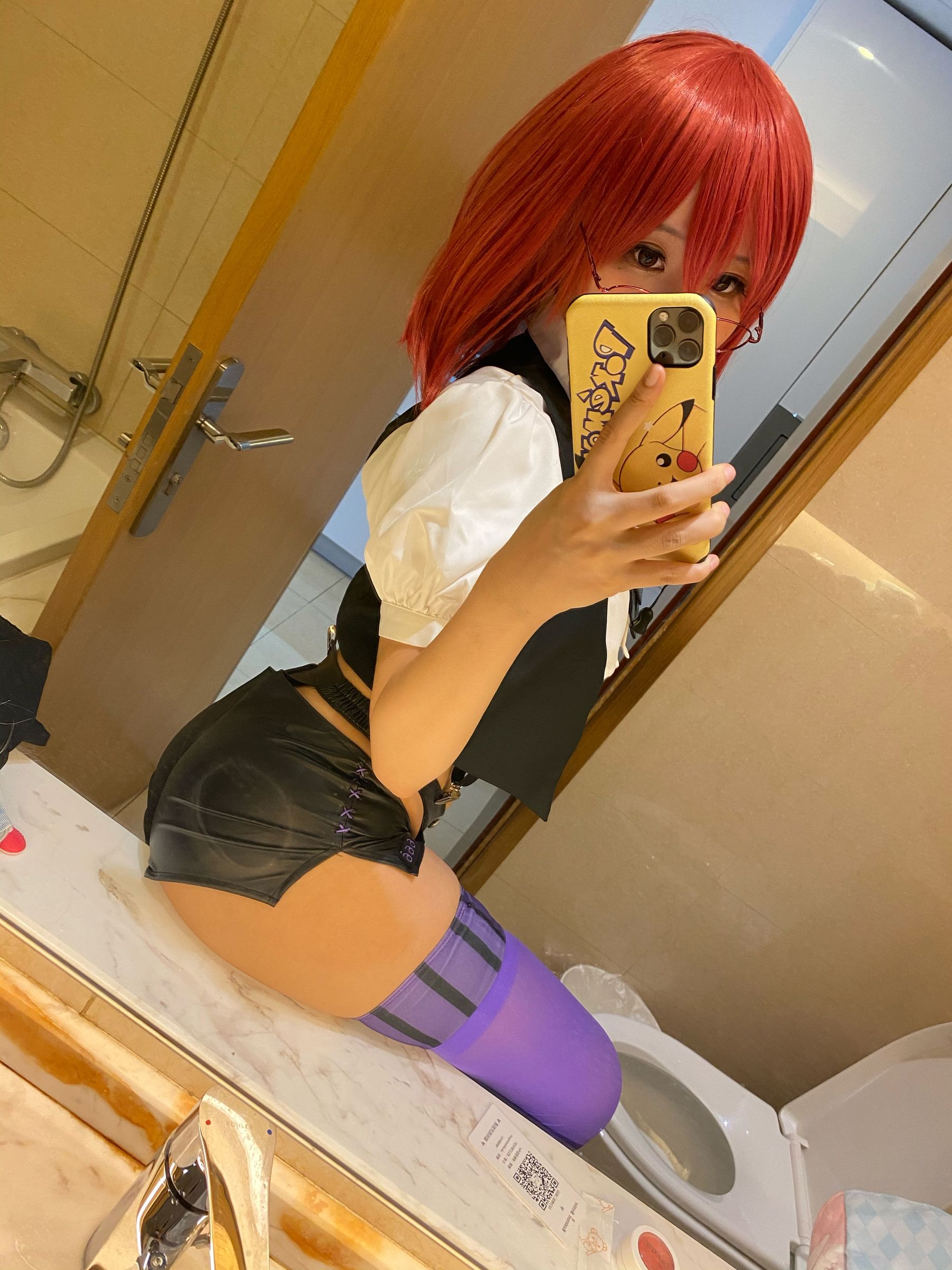 萌妹子Coser摇摇乐yoyo – 魔女 [65P] - 秀人网免费无水印在线套图写真