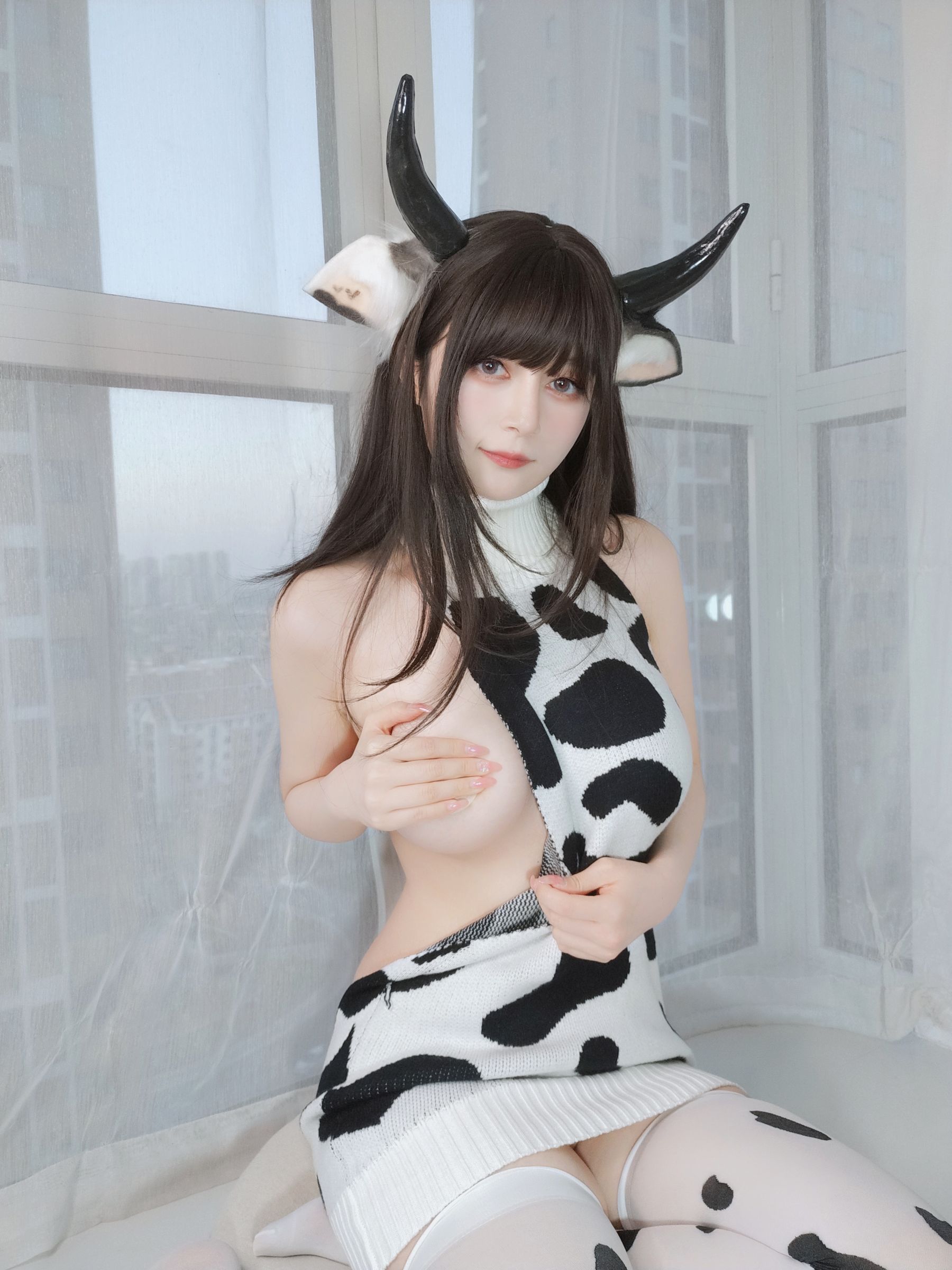 Coser小姐姐白银 – 柴郡魔女 [31P] - 秀人网免费无水印在线套图写真