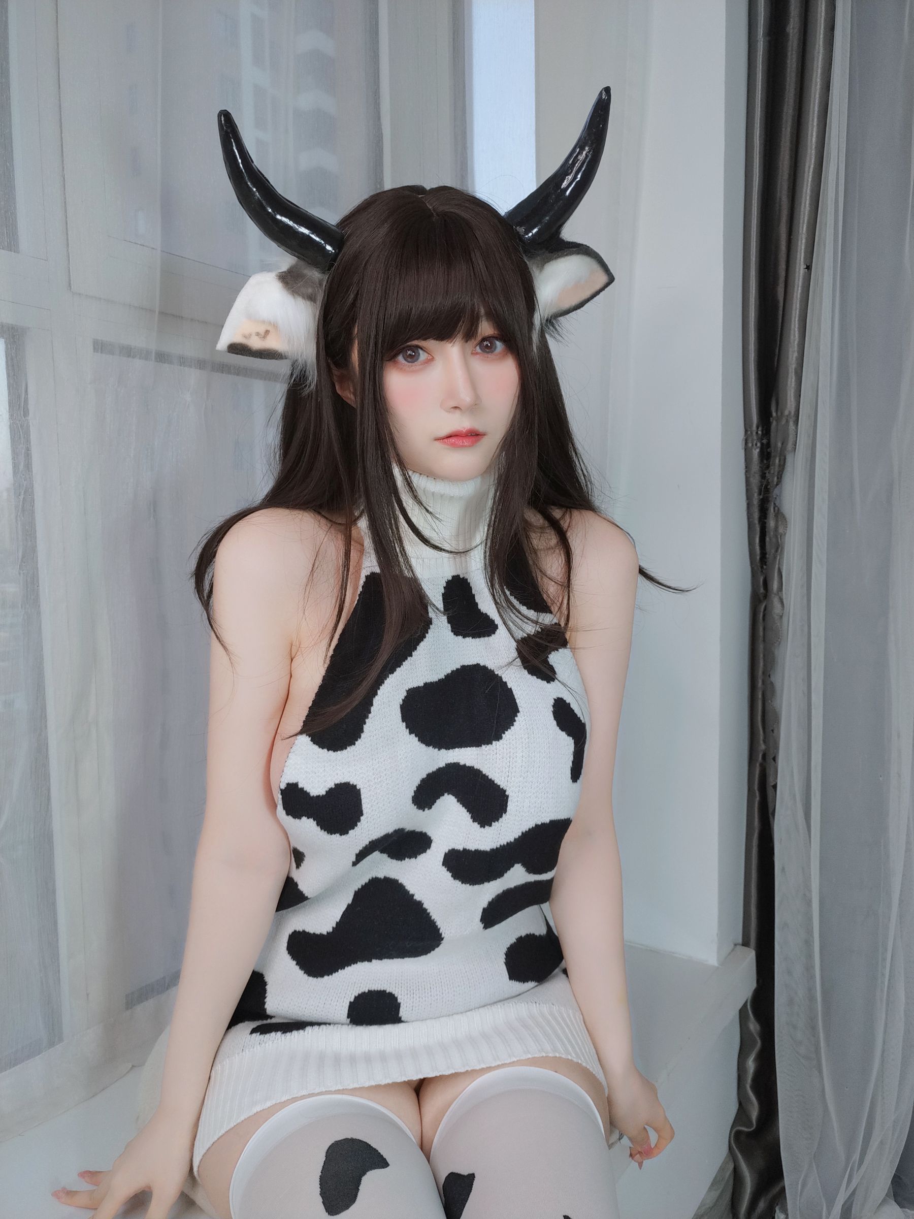 Coser小姐姐白银 – 柴郡魔女 [31P] - 秀人网免费无水印在线套图写真