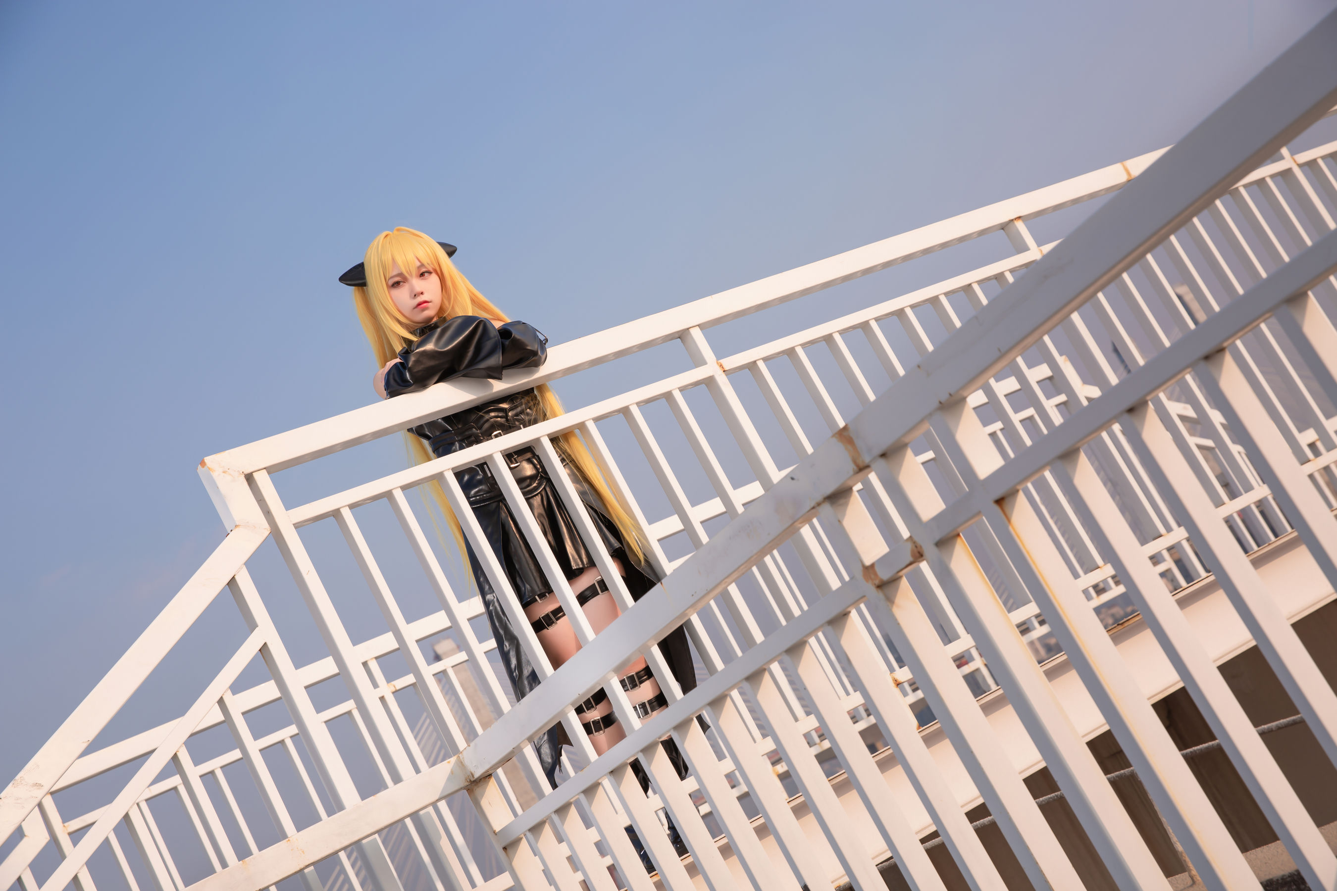 动漫博主G44不会受伤 – 小暗常服 [19P] - 秀人网免费无水印在线套图写真