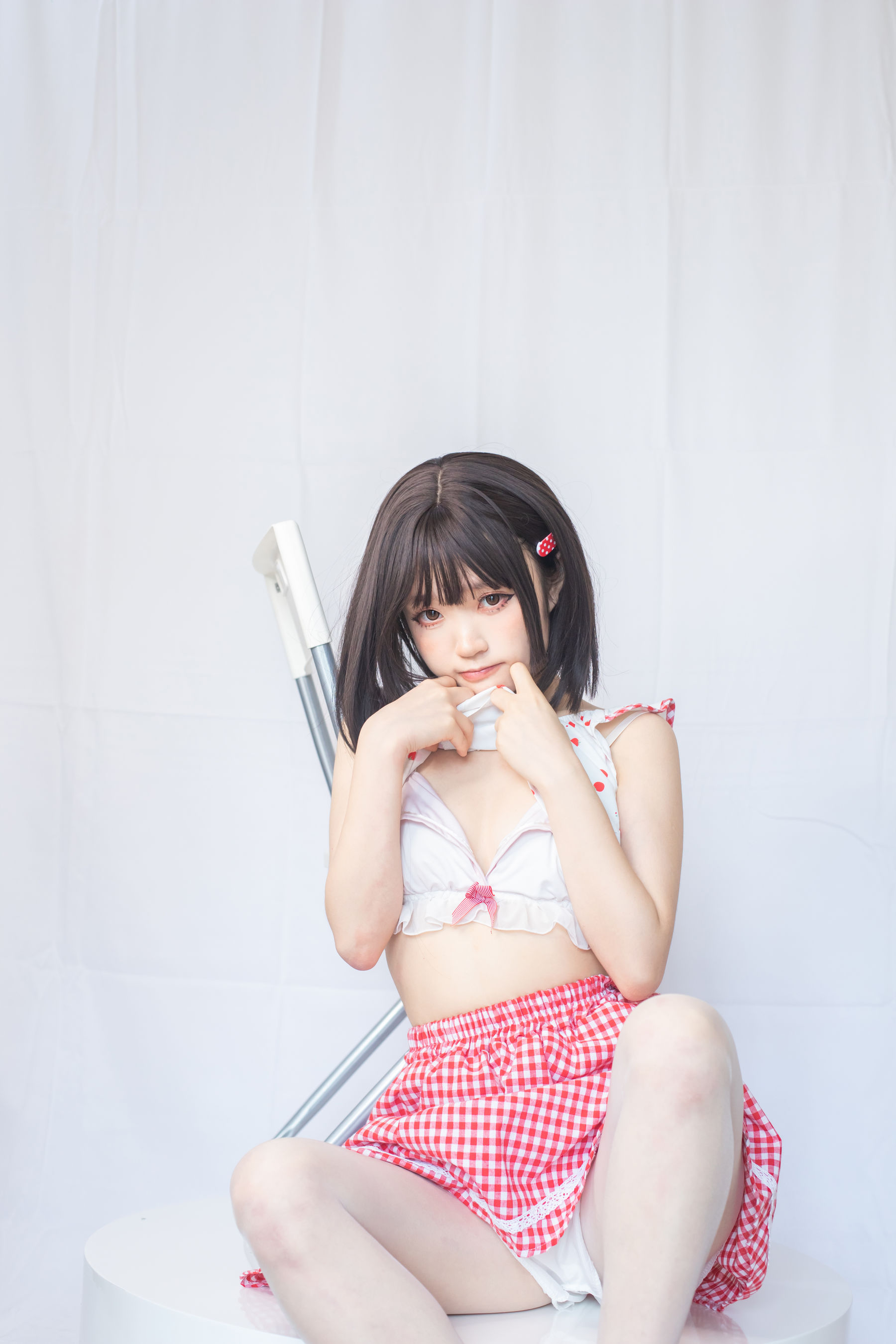 神沢永莉 – 粉色格子裙 [19P] - 秀人网免费无水印在线套图写真