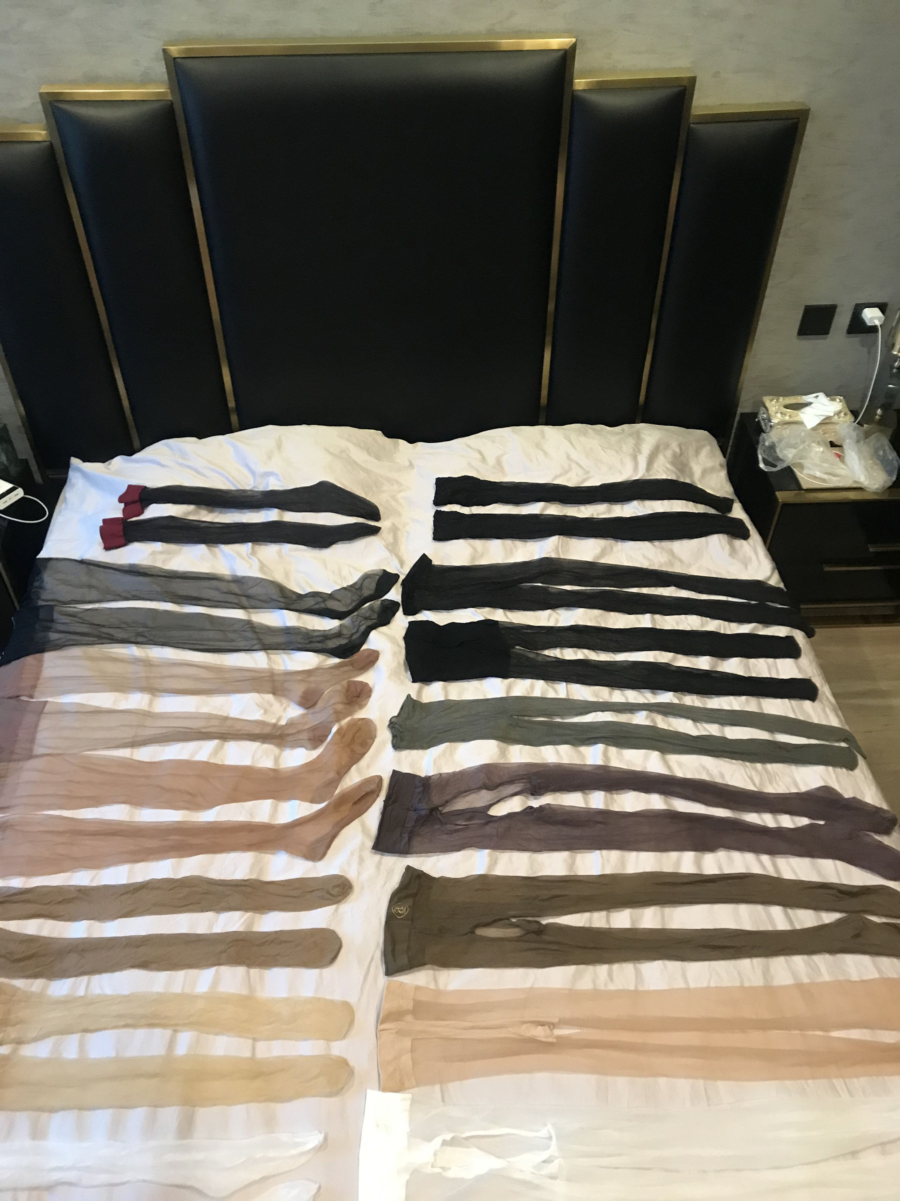 丝足博主麋鹿_Monroe 2020.04.23 丝袜展示 [56P] - 秀人网免费无水印在线套图写真