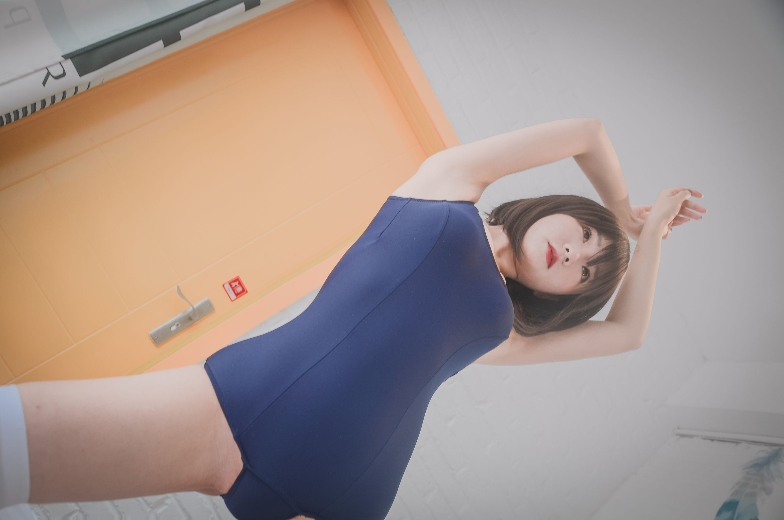 萌妹是青水 死库水 [18P] - 秀人网免费无水印在线套图写真