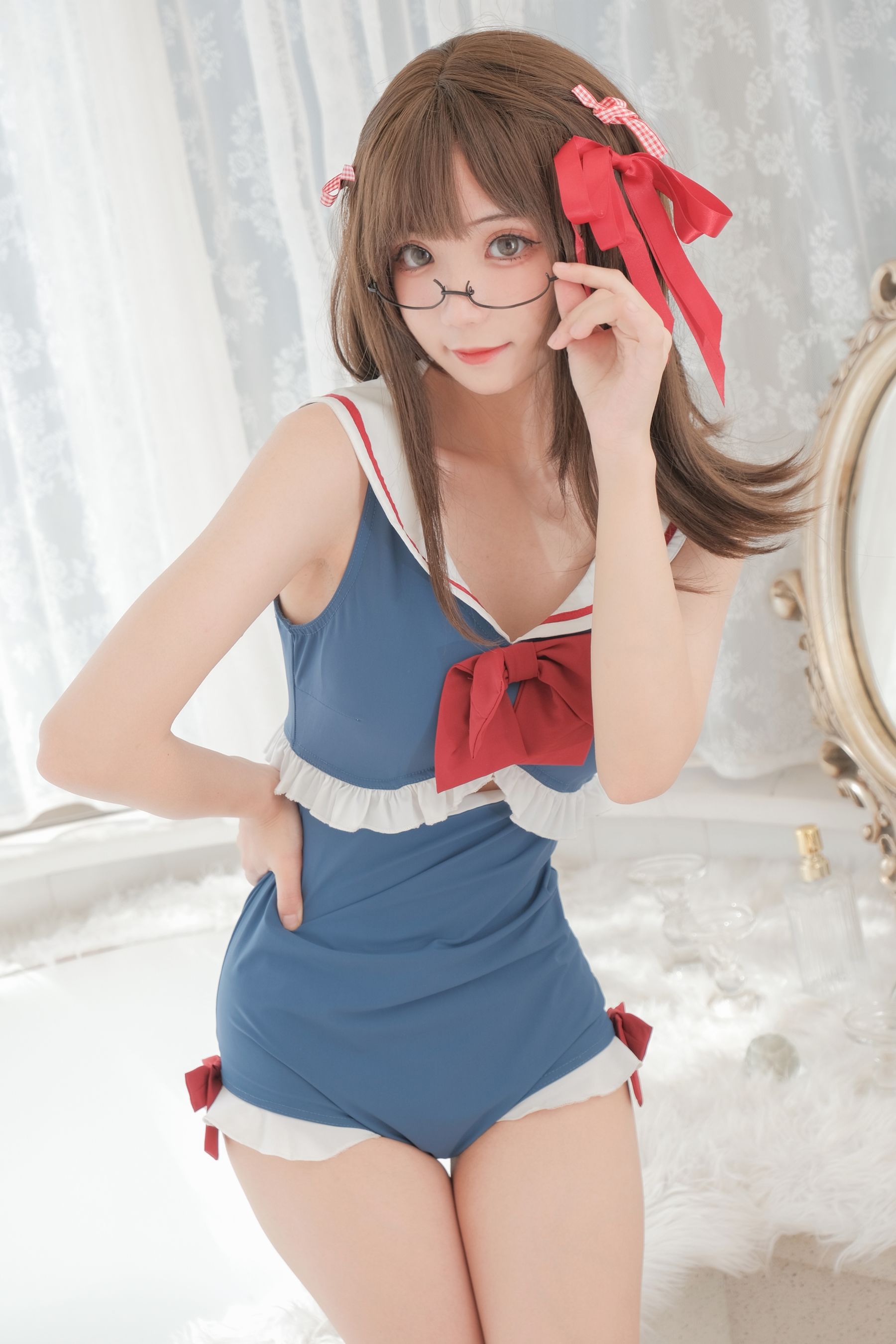 花柒Hana – 白雪姬泳装 [26P] - 秀人网免费无水印在线套图写真