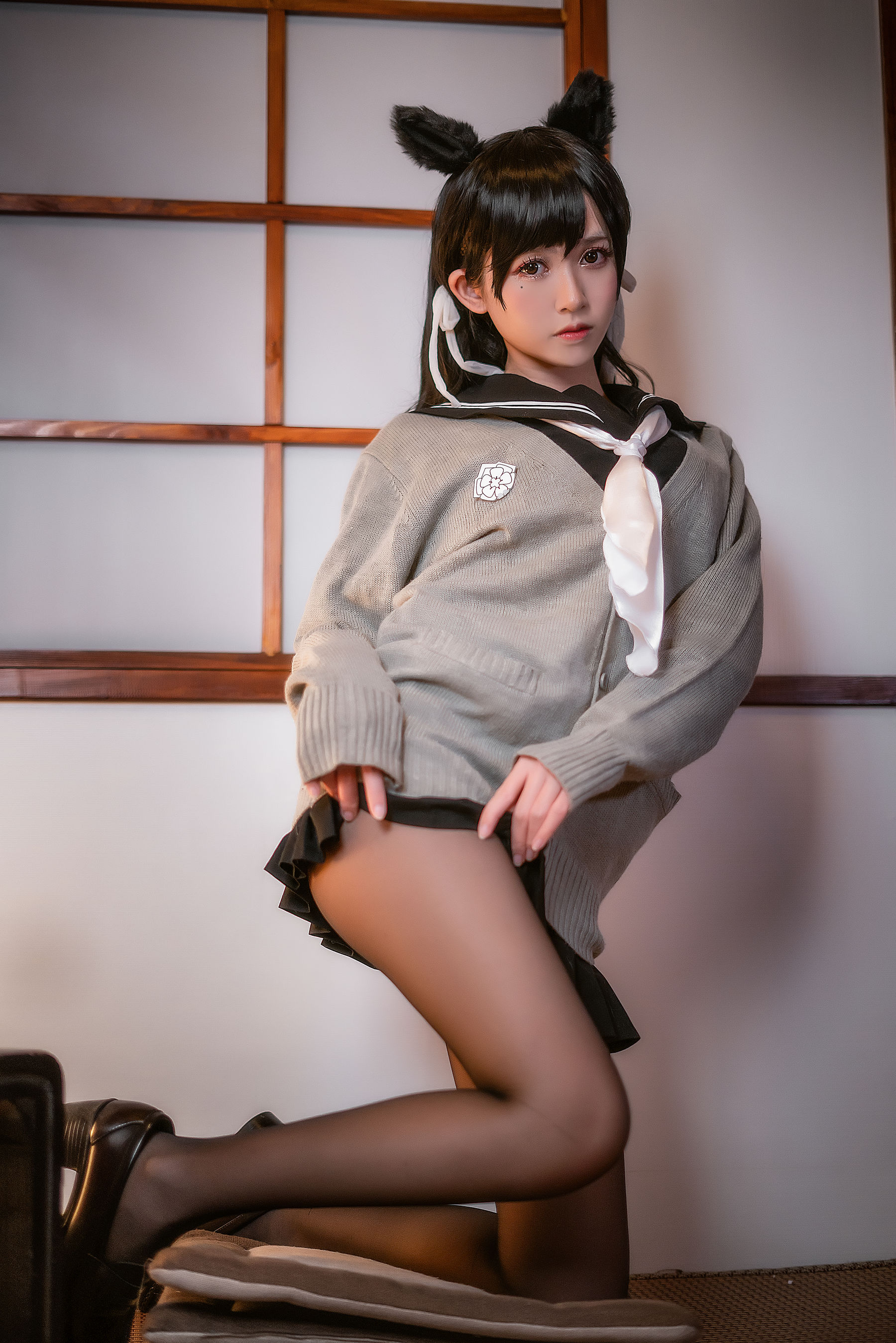[萝莉COS] 鳗鱼霏儿 – 碧蓝航线 校服 [14P] - 秀人网免费无水印在线套图写真