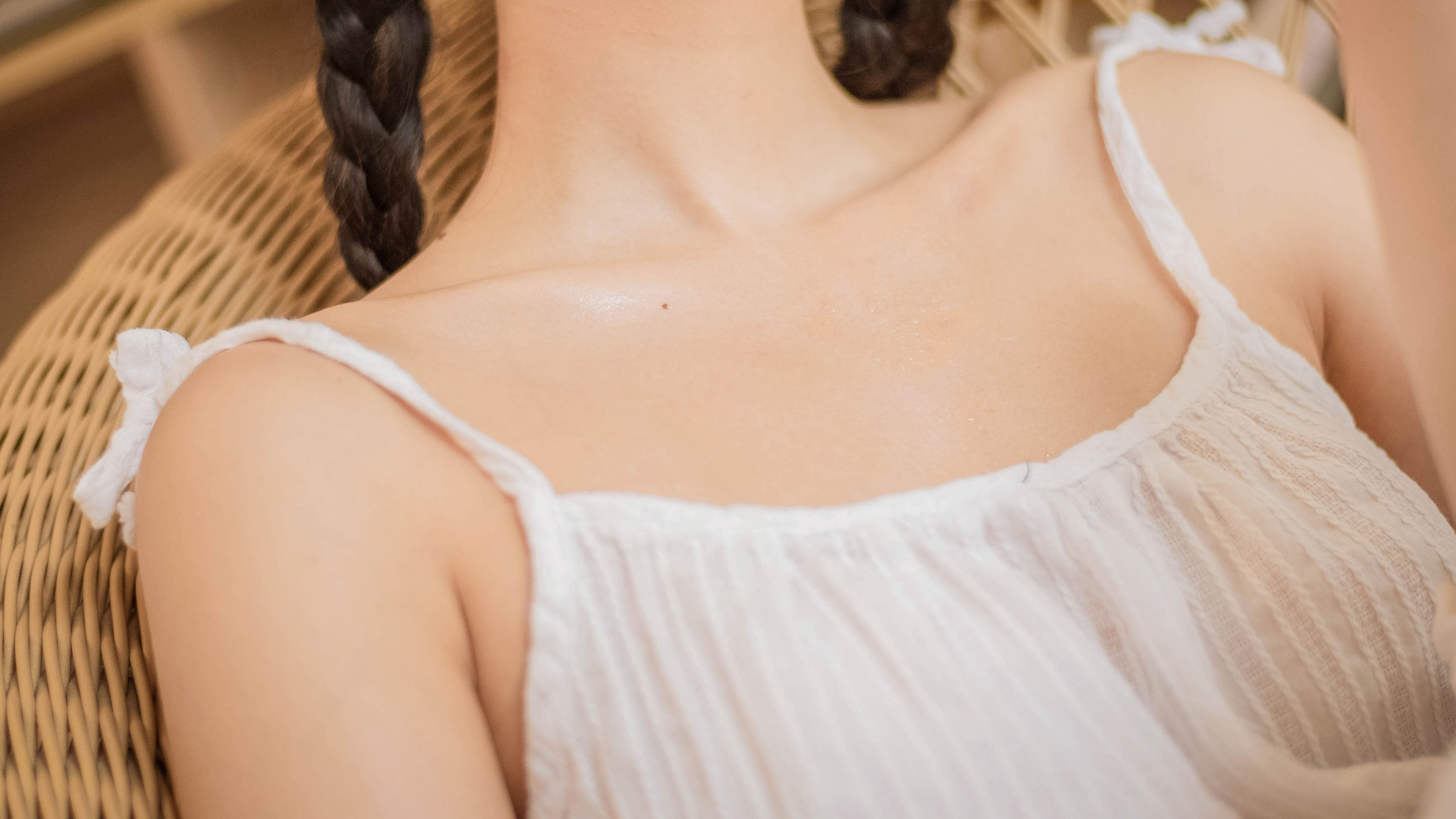 周叽是可爱兔兔 – 盛夏 [19P] - 秀人网免费无水印在线套图写真