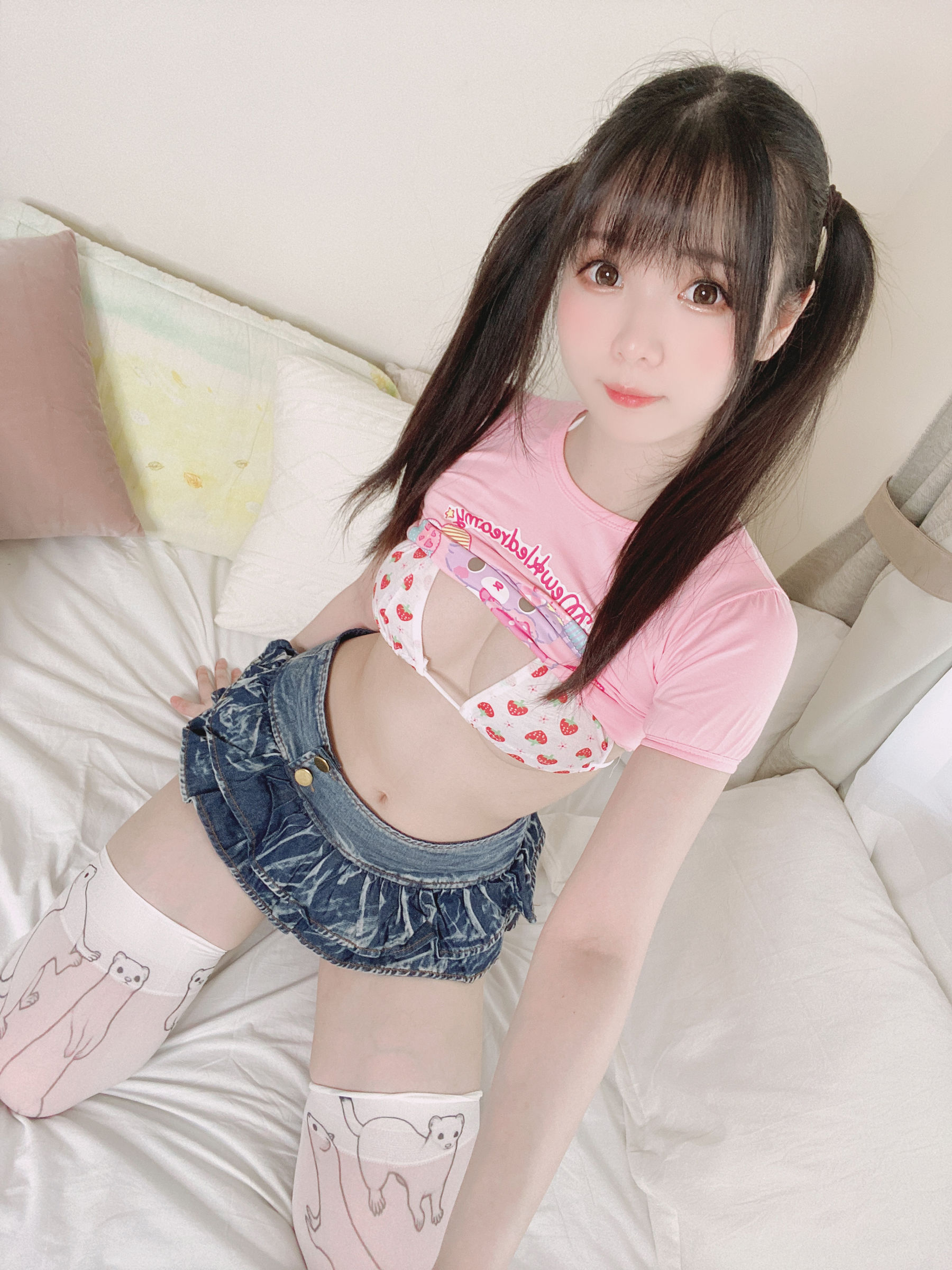 微博妹纸霜月shimo – お兄ちゃんー！ [15P] - 秀人网免费无水印在线套图写真