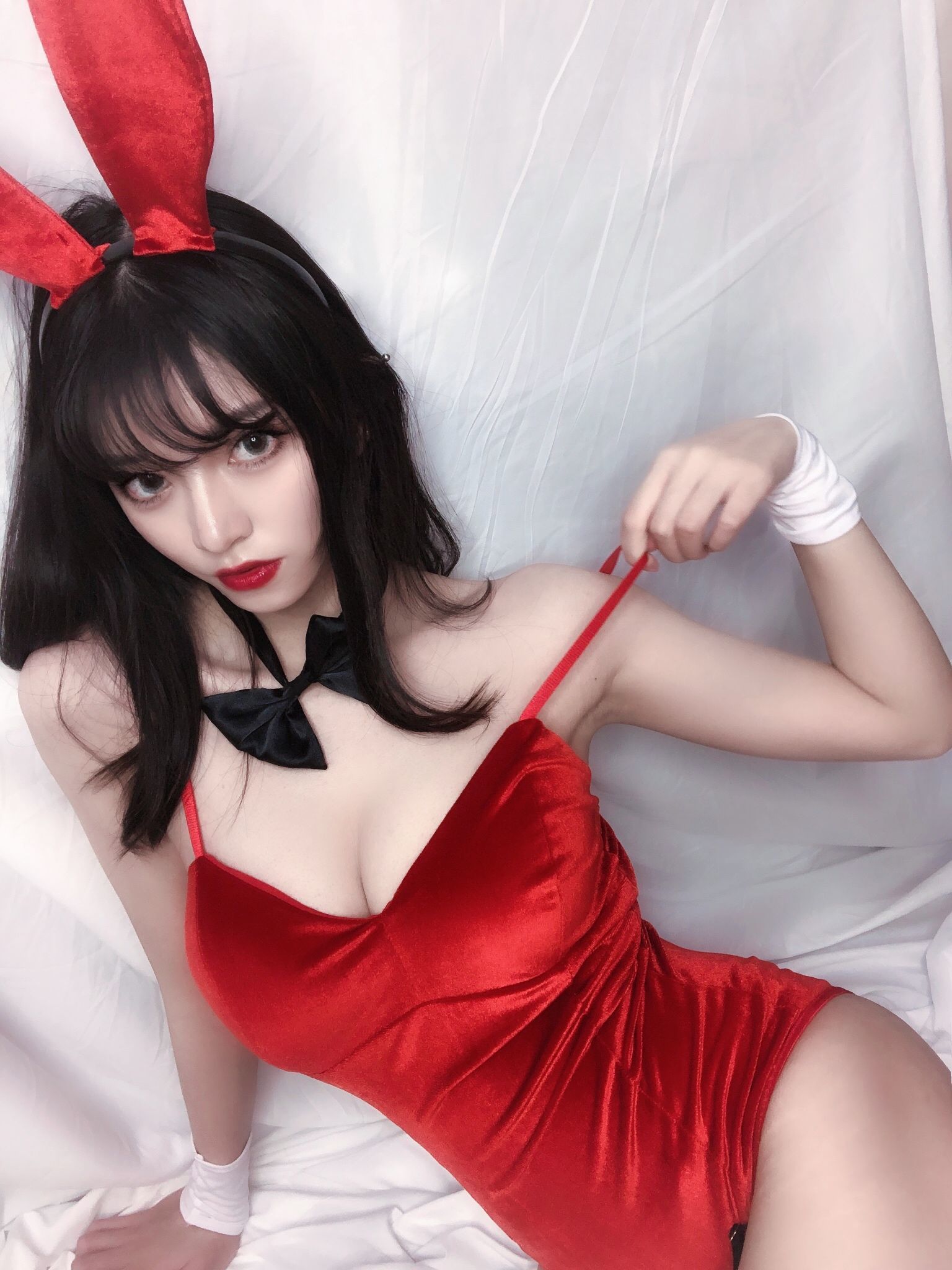 銘銘Kizami 红丝绒兔女郎 [64P] - 秀人网免费无水印在线套图写真