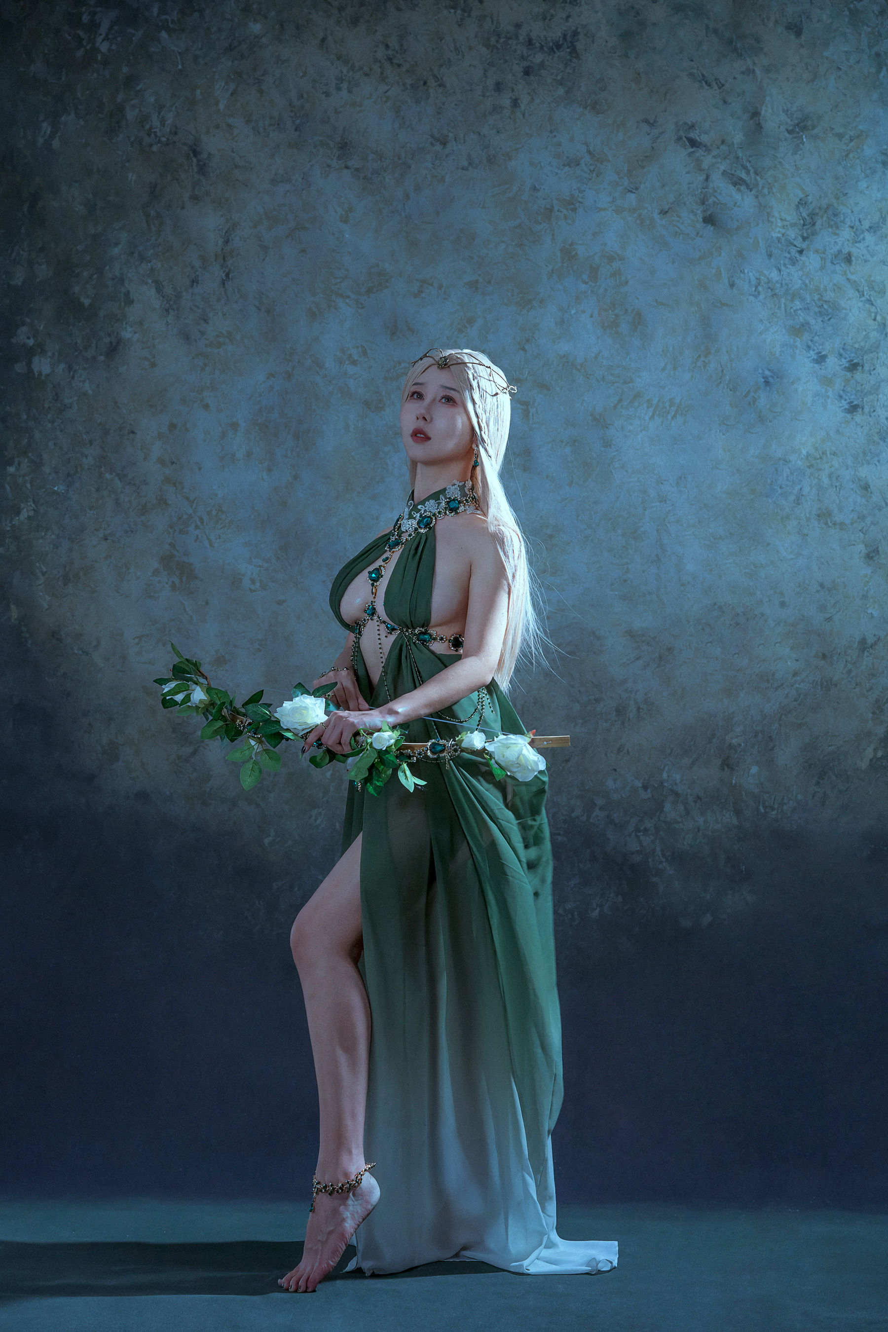 云溪溪 – 奶桃 孔雀石 [40P] - 秀人网免费无水印在线套图写真