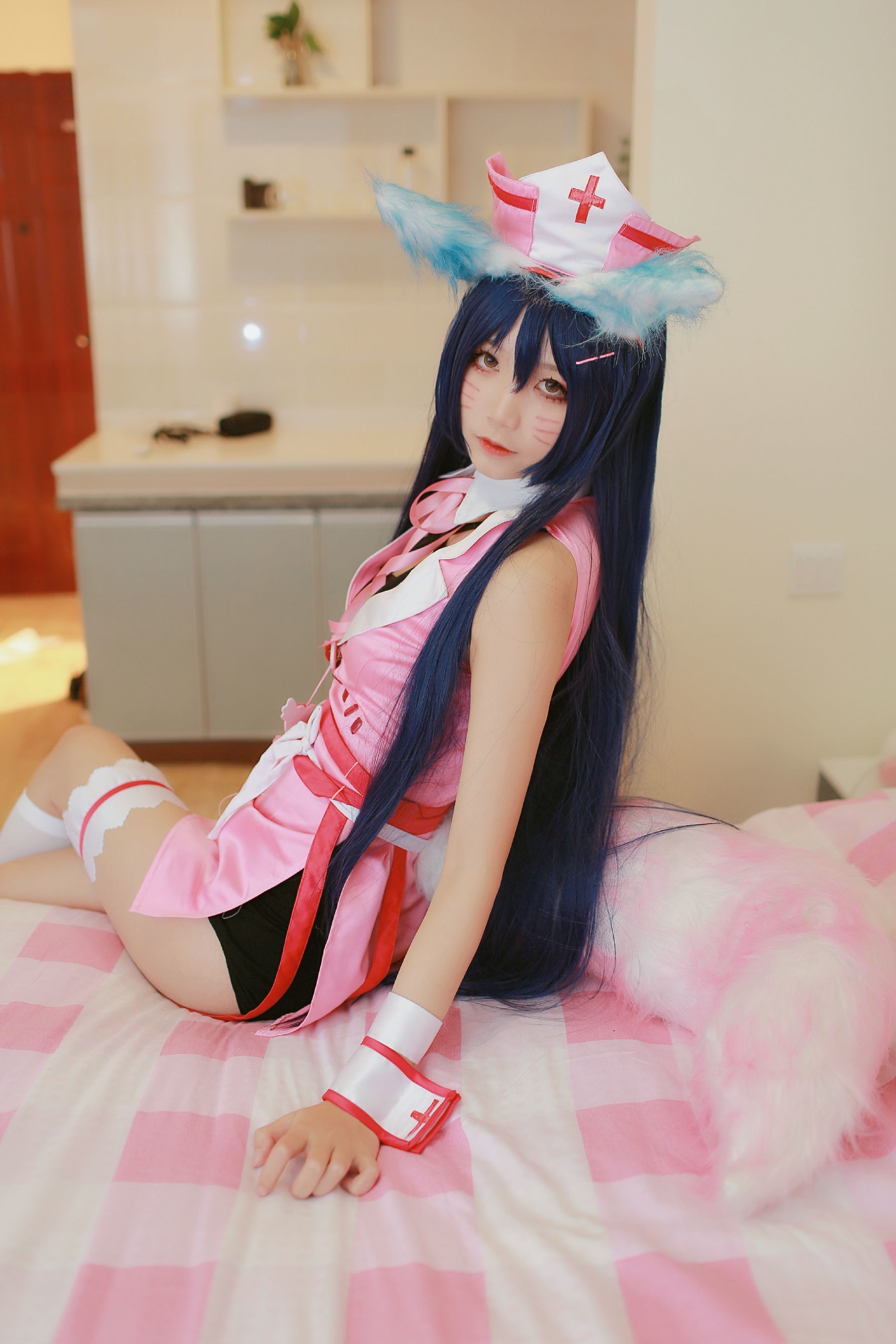 [萝莉COS] 清纯少女五更百鬼 – 阿狸护士服 [37P] - 秀人网免费无水印在线套图写真