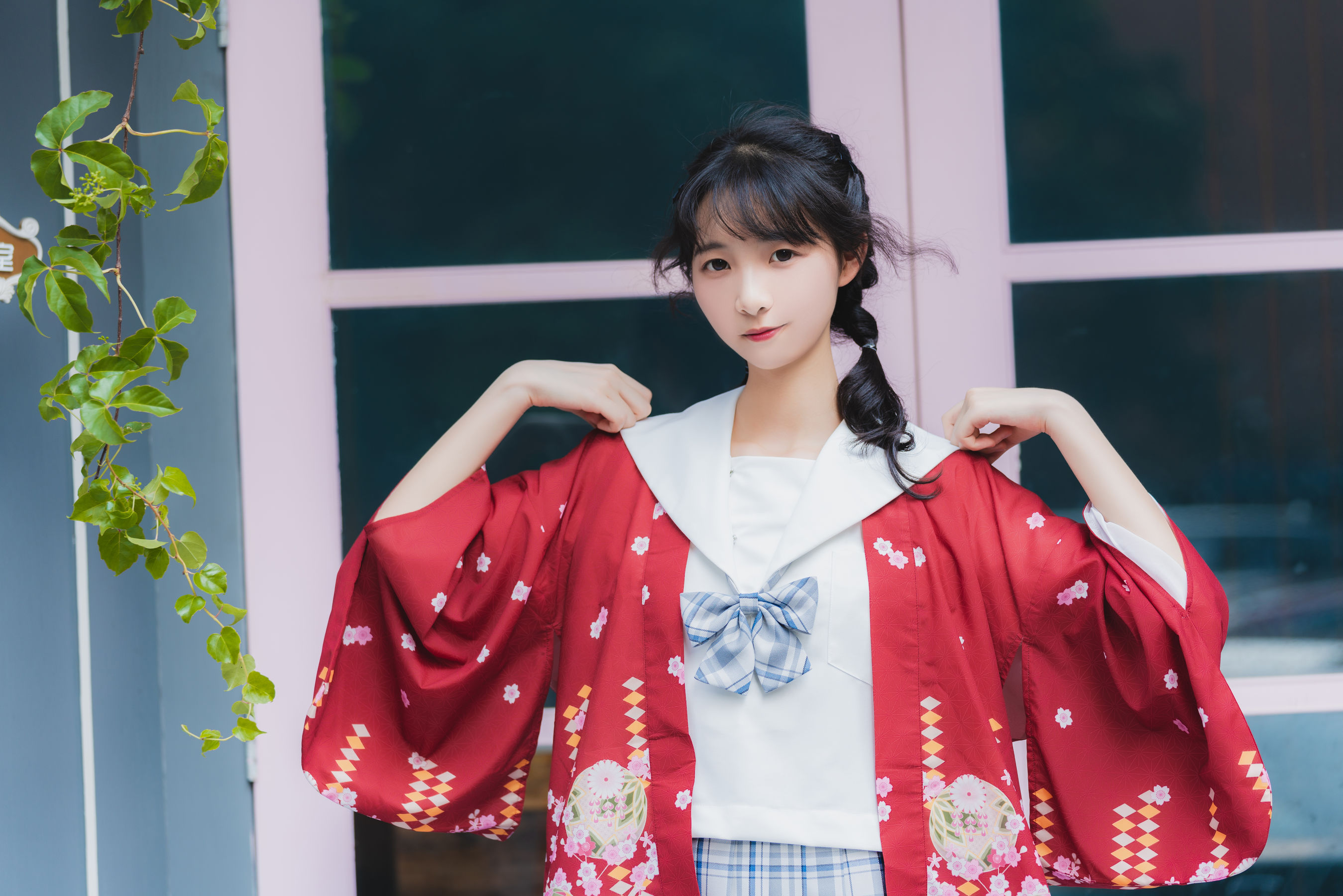 清纯妹子西瓜 凤凰新村 [53P] - 秀人网免费无水印在线套图写真