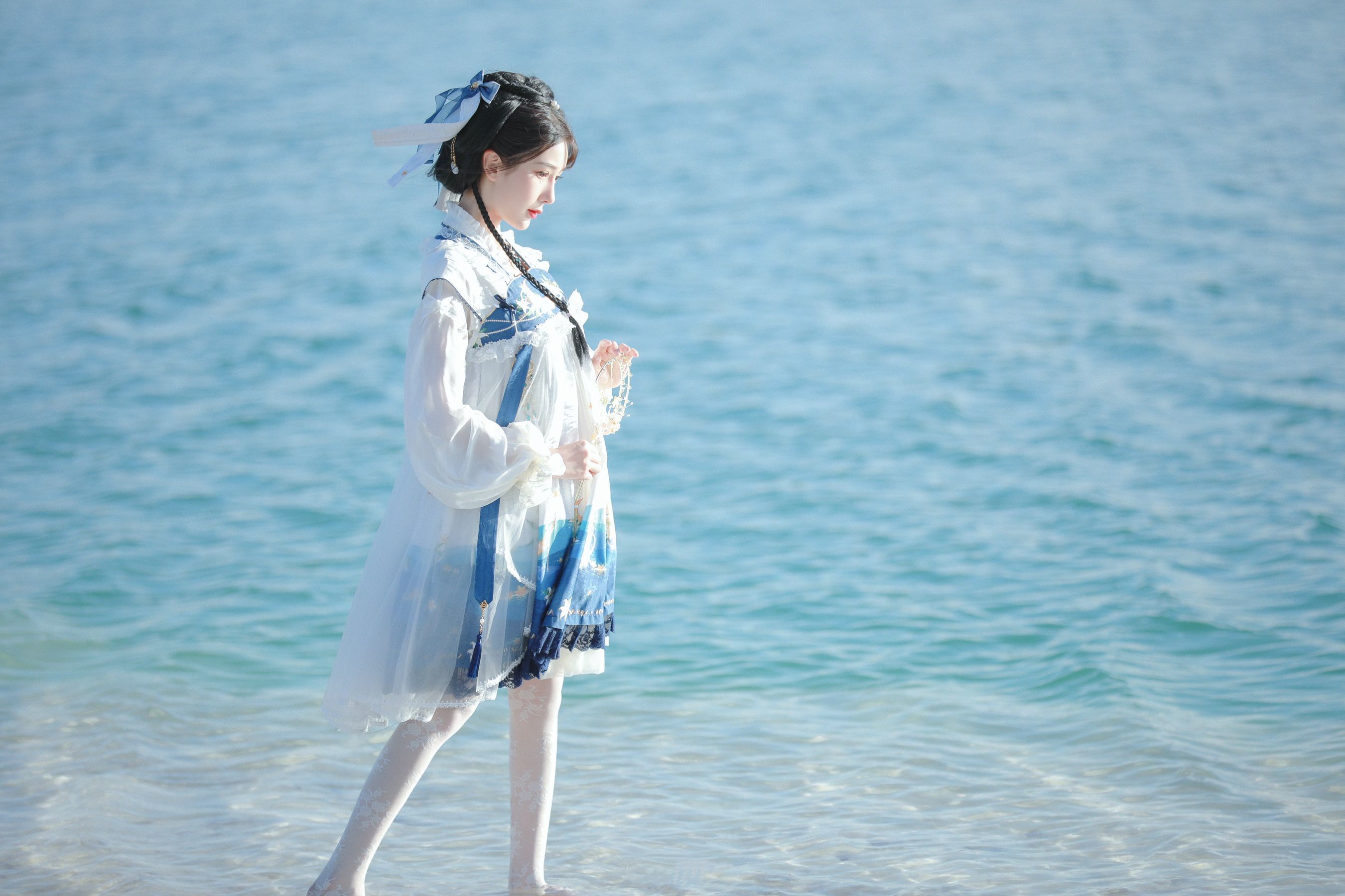 微博博主仓大佬 – 海上生明月 [11P] - 秀人网免费无水印在线套图写真