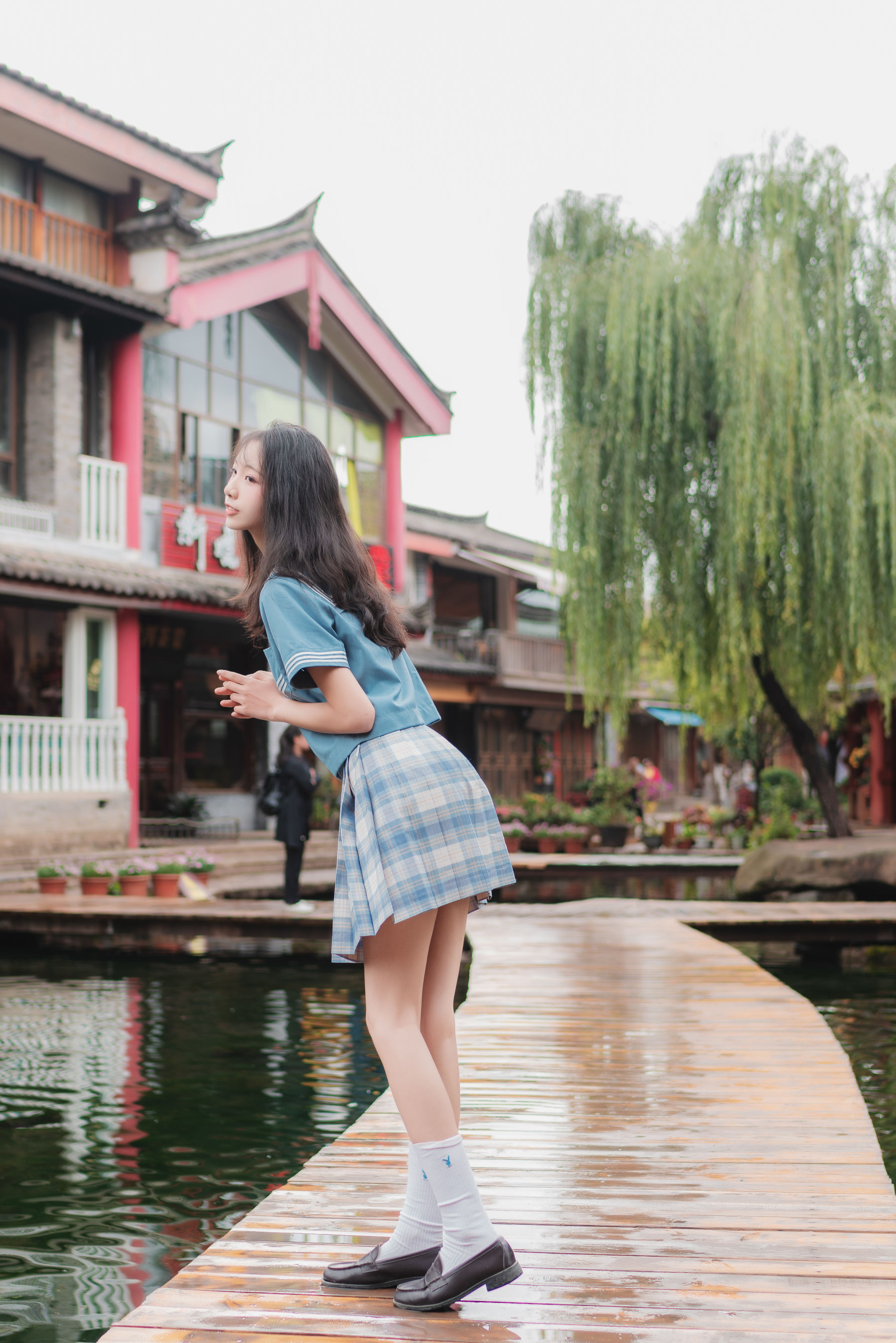 清纯妹子西瓜 丽江写真JK户外 [44P] - 秀人网免费无水印在线套图写真