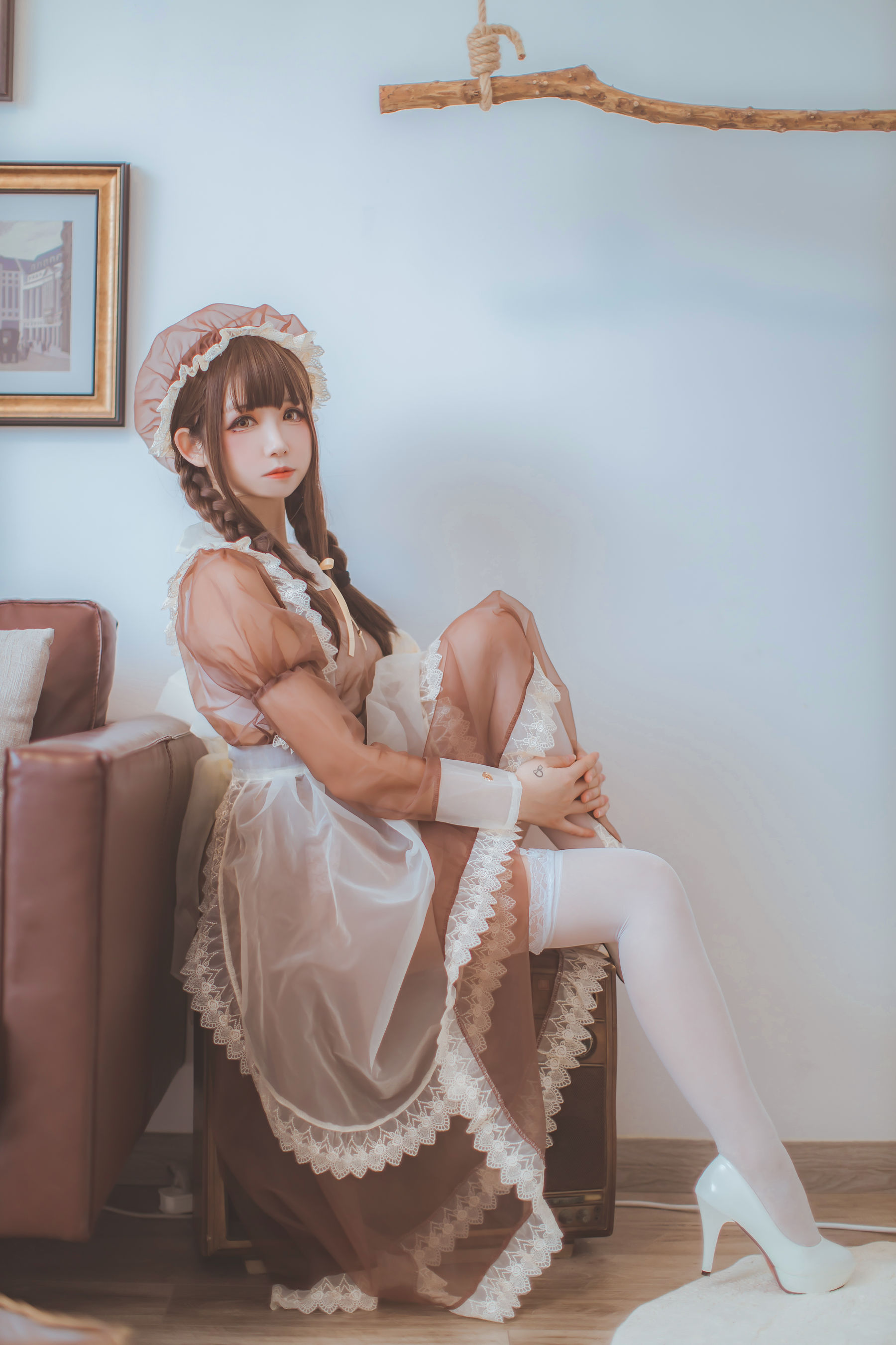 Coser衣衣 – 透明女仆 [31P] - 秀人网免费无水印在线套图写真