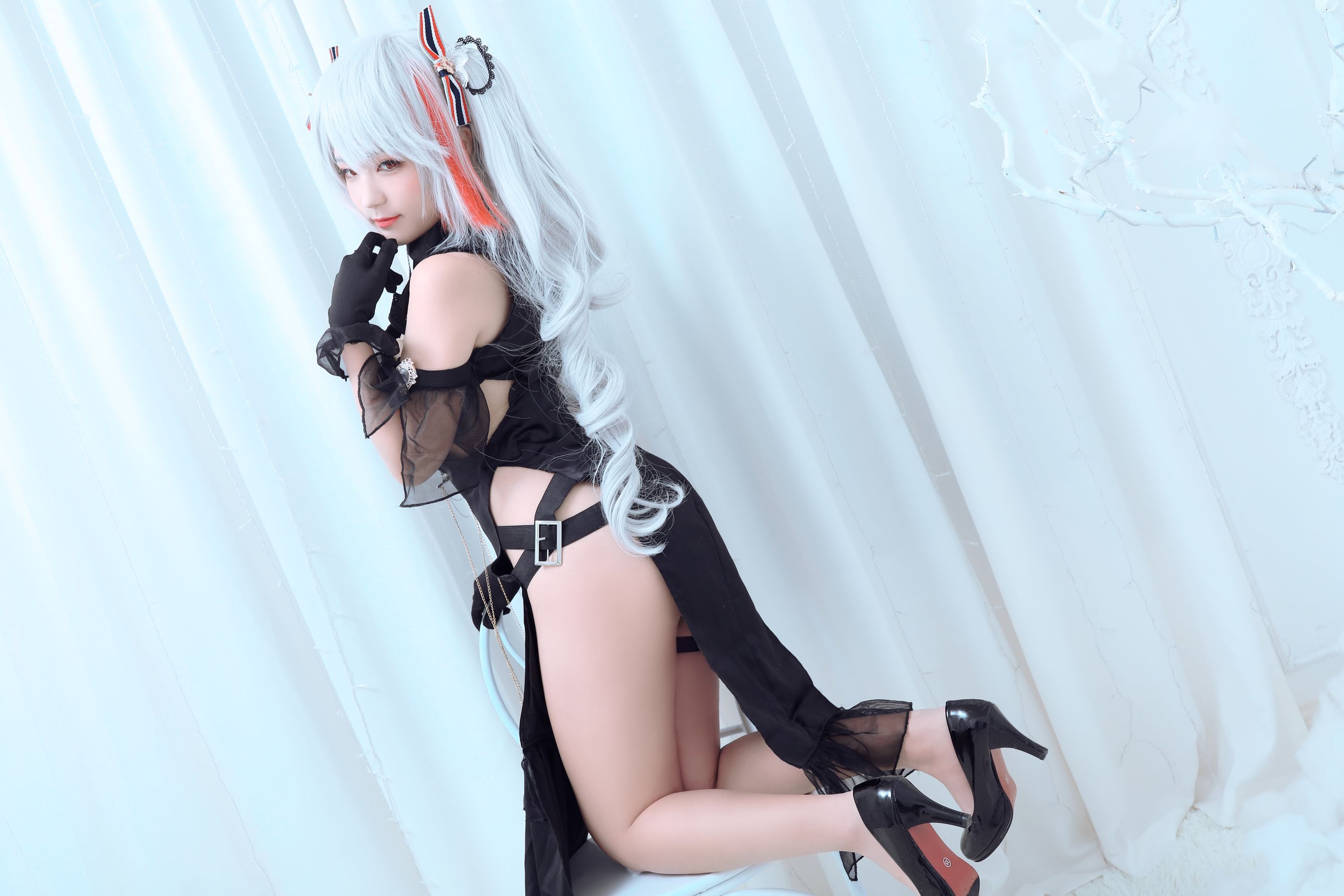 动漫博主Mime弥美 – 碧蓝航线 欧根亲王 [20P] - 秀人网免费无水印在线套图写真