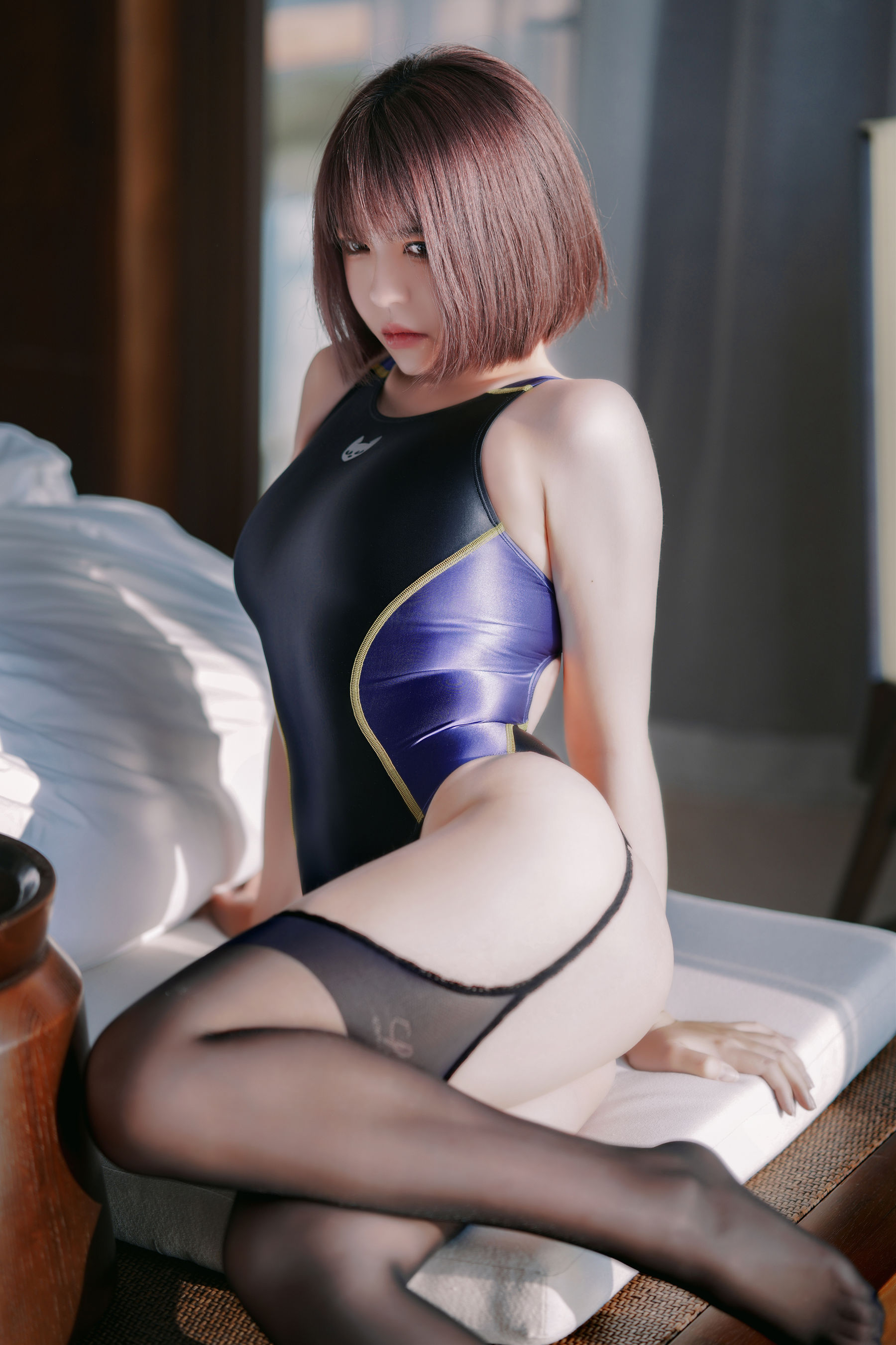 半半子 – 競泳水着を着た彼女 [35P] - 秀人网免费无水印在线套图写真