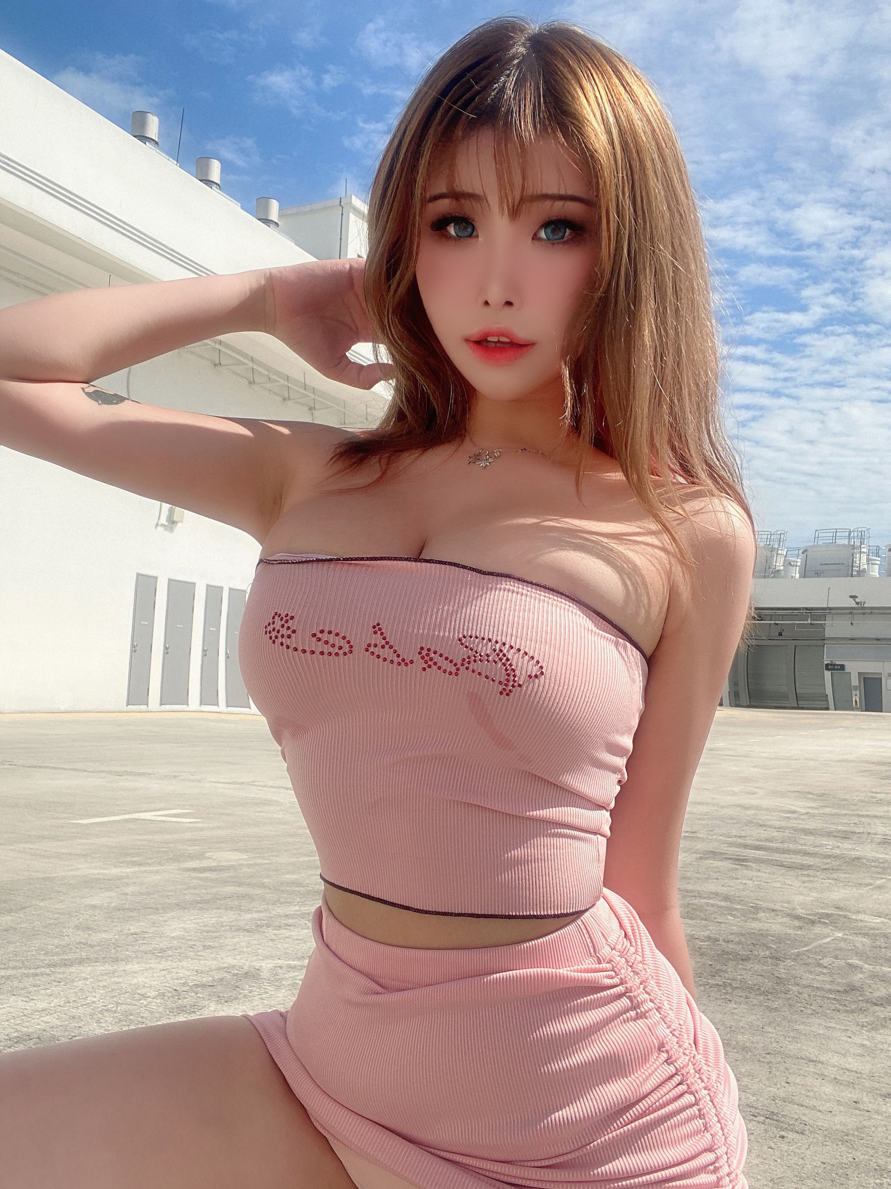 花リリ(Plant Lily) – Casual Pink [12P] - 秀人网免费无水印在线套图写真