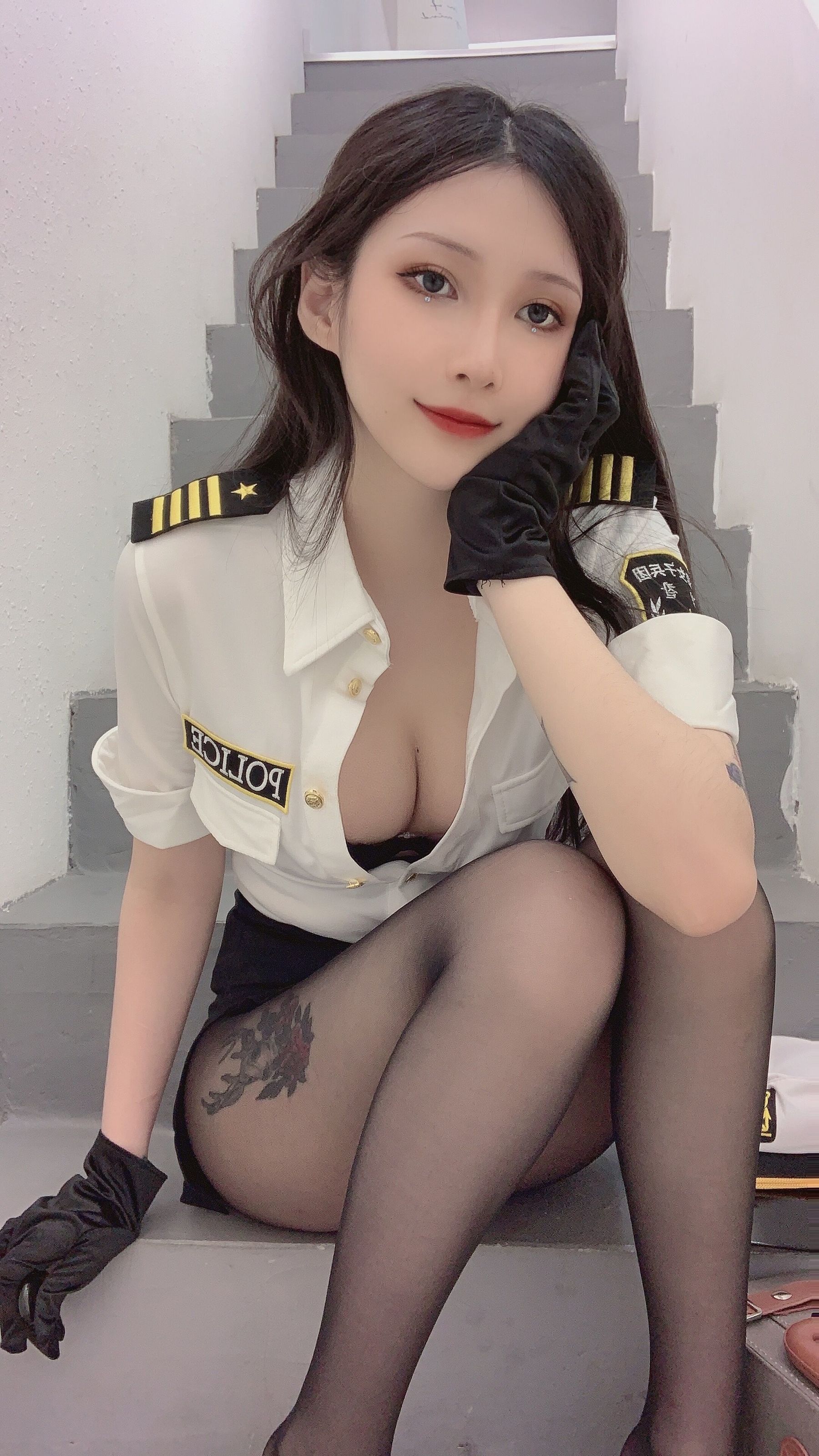 vams子 – 女警 [47P] - 秀人网免费无水印在线套图写真