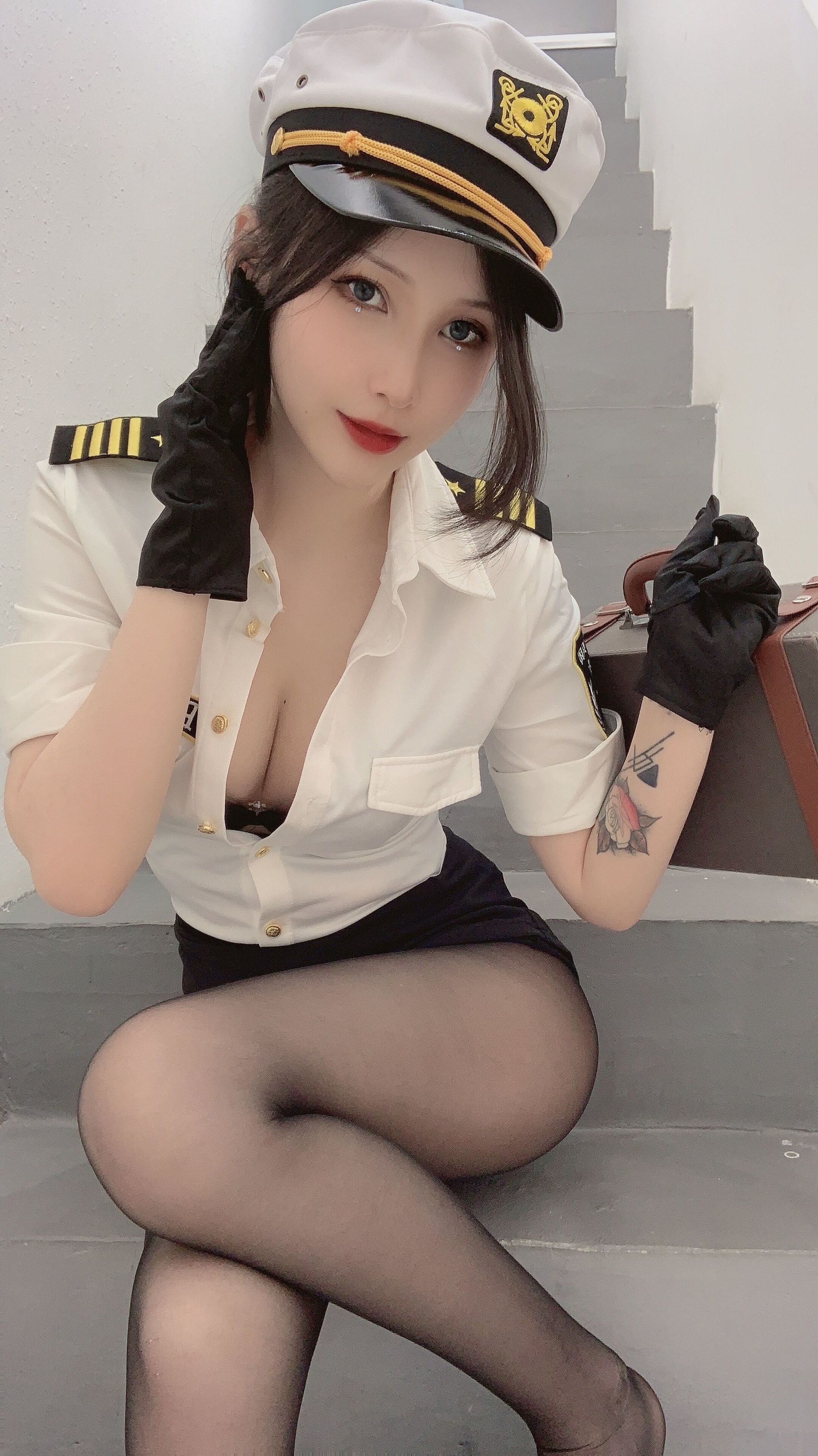 vams子 – 女警 [47P] - 秀人网免费无水印在线套图写真