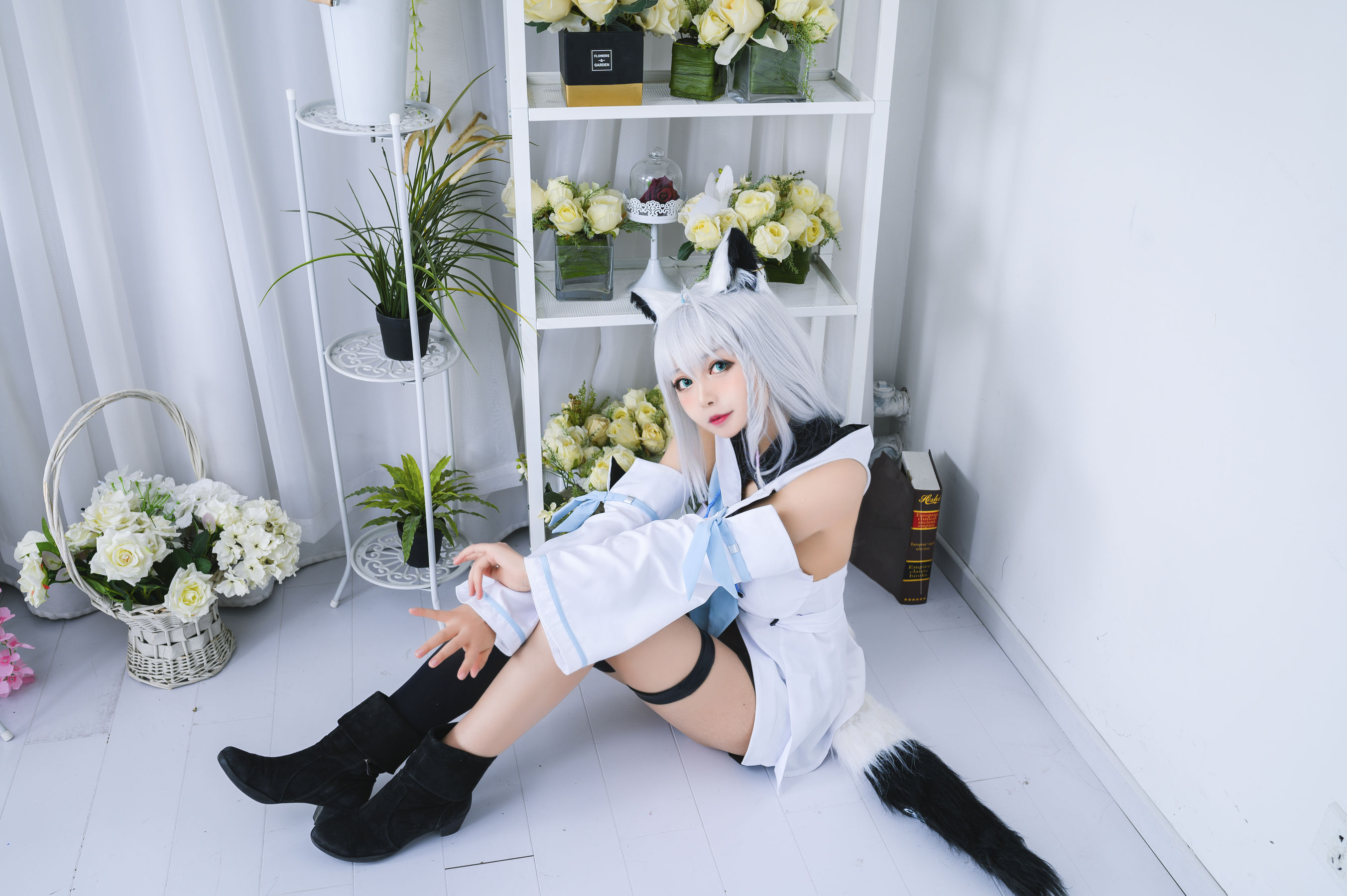 大眼萌妹黑猫猫OvO – 白上吹雪 [12P] - 秀人网免费无水印在线套图写真