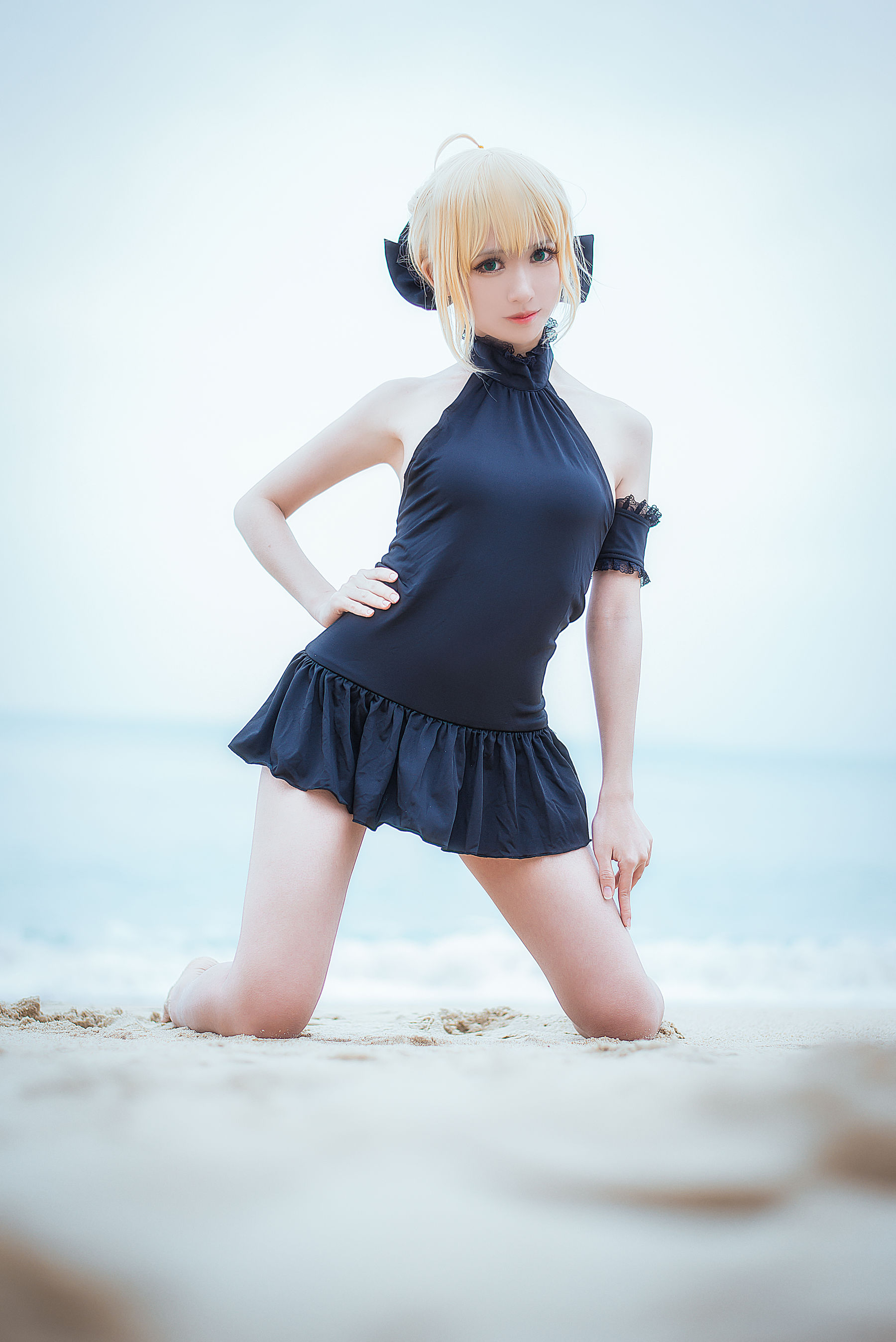 超人气Coser鳗鱼霏儿 King of Knight 海边 [11P] - 秀人网免费无水印在线套图写真