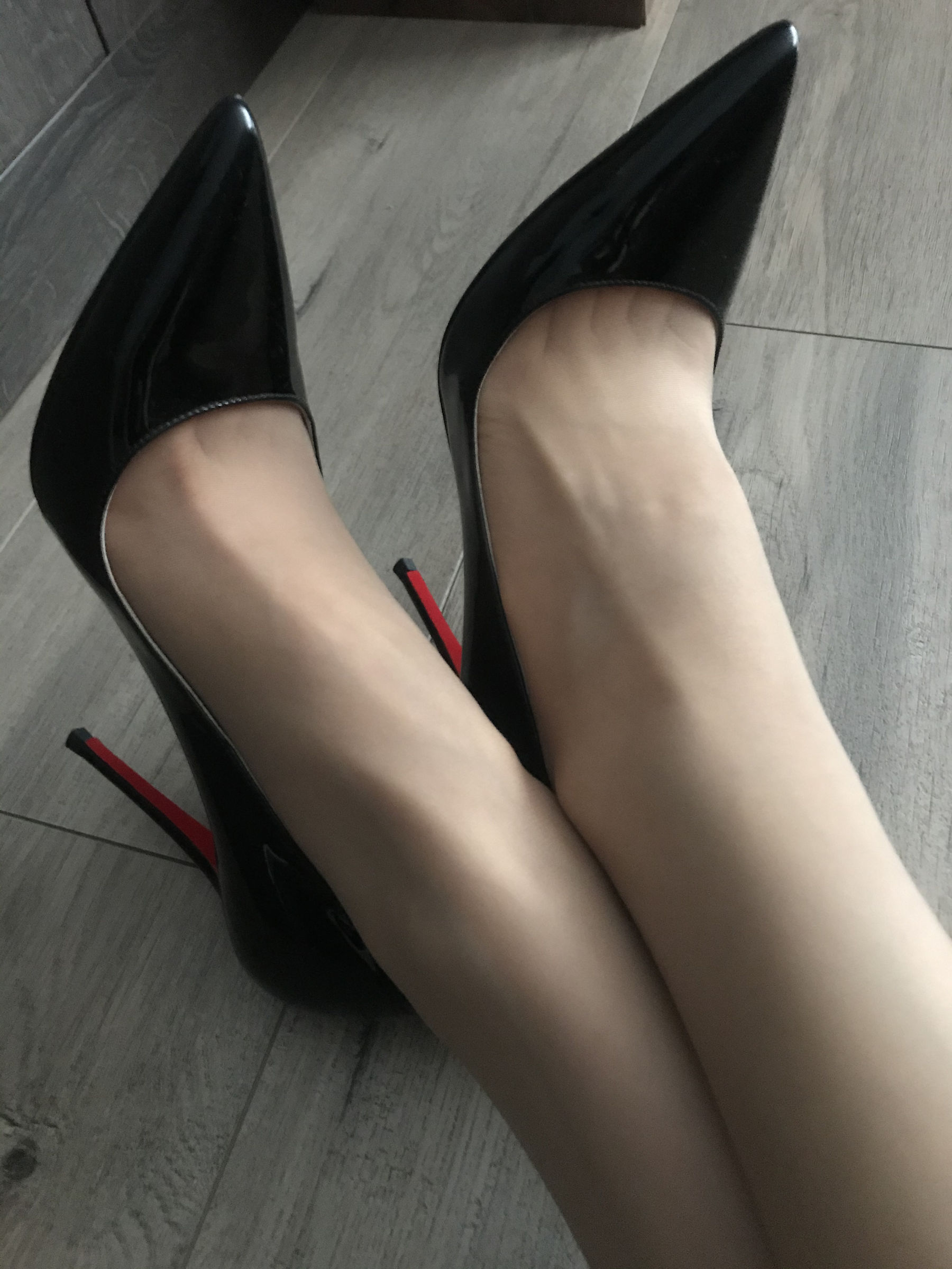 丝足博主麋鹿_Monroe 2020.08.12 不一样的奢华 [50P] - 秀人网免费无水印在线套图写真