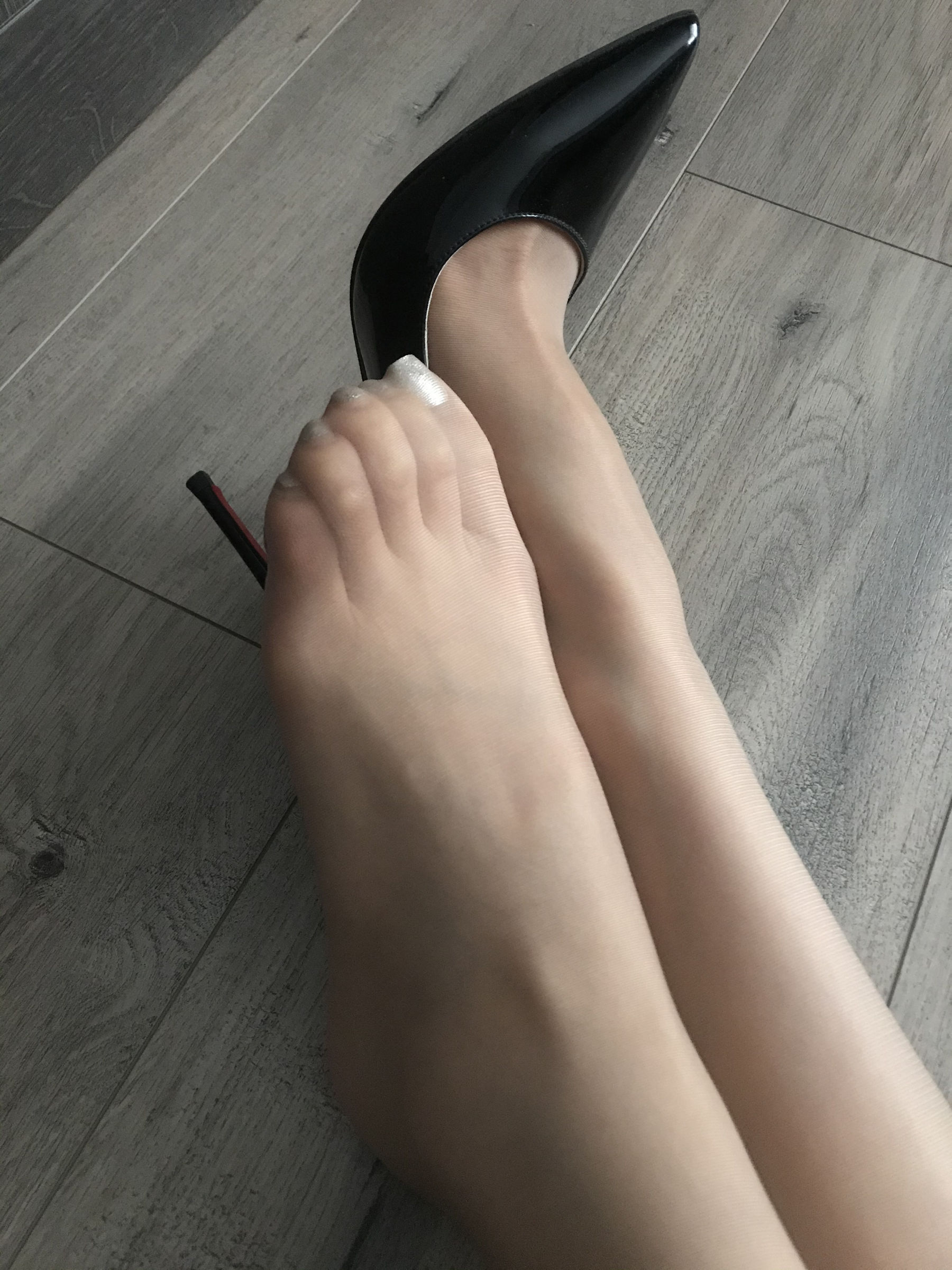 丝足博主麋鹿_Monroe 2020.08.12 不一样的奢华 [50P] - 秀人网免费无水印在线套图写真