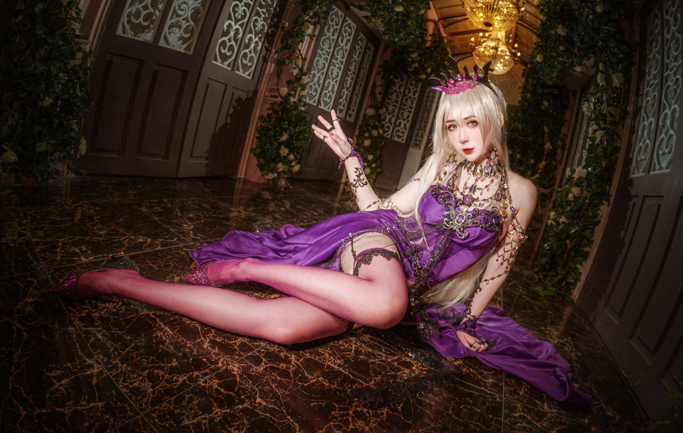 动漫博主阮邑_Fairy – 黑枪呆礼服 [20P] - 秀人网免费无水印在线套图写真