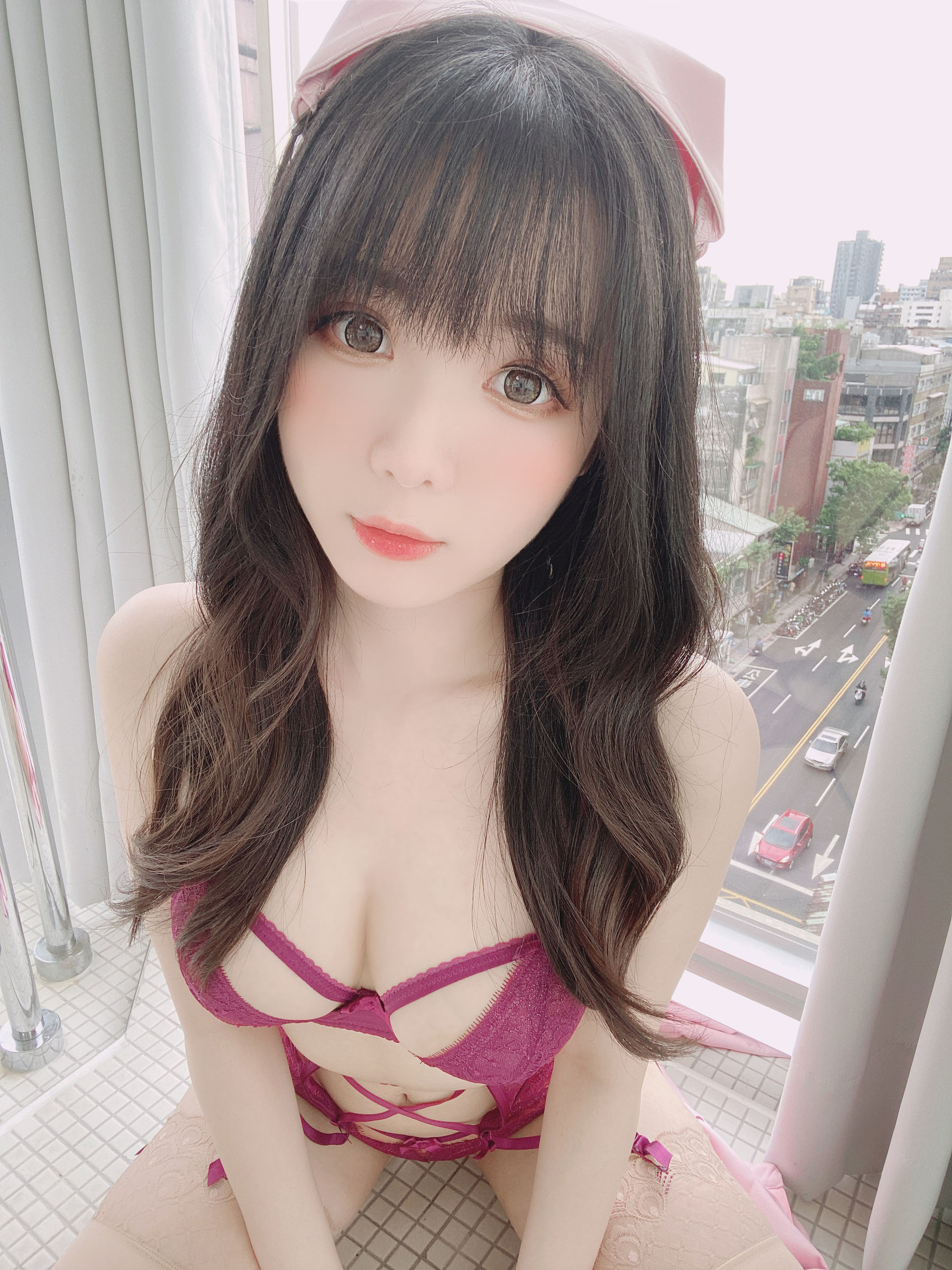 微博妹纸霜月shimo – ピンクナース__ [11P] - 秀人网免费无水印在线套图写真