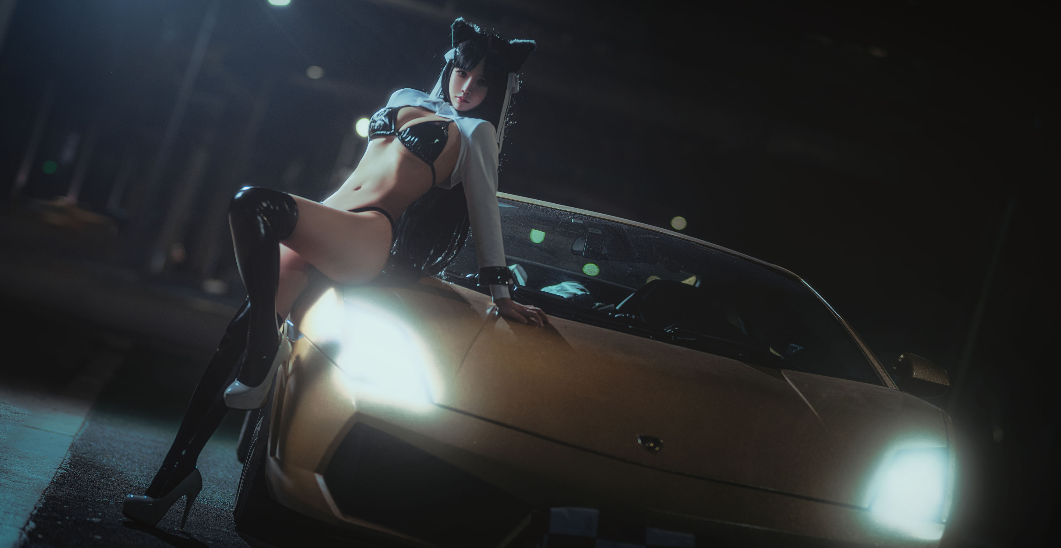 二次元妹子抱走莫子aa 赛车女郎 [23P] - 秀人网免费无水印在线套图写真