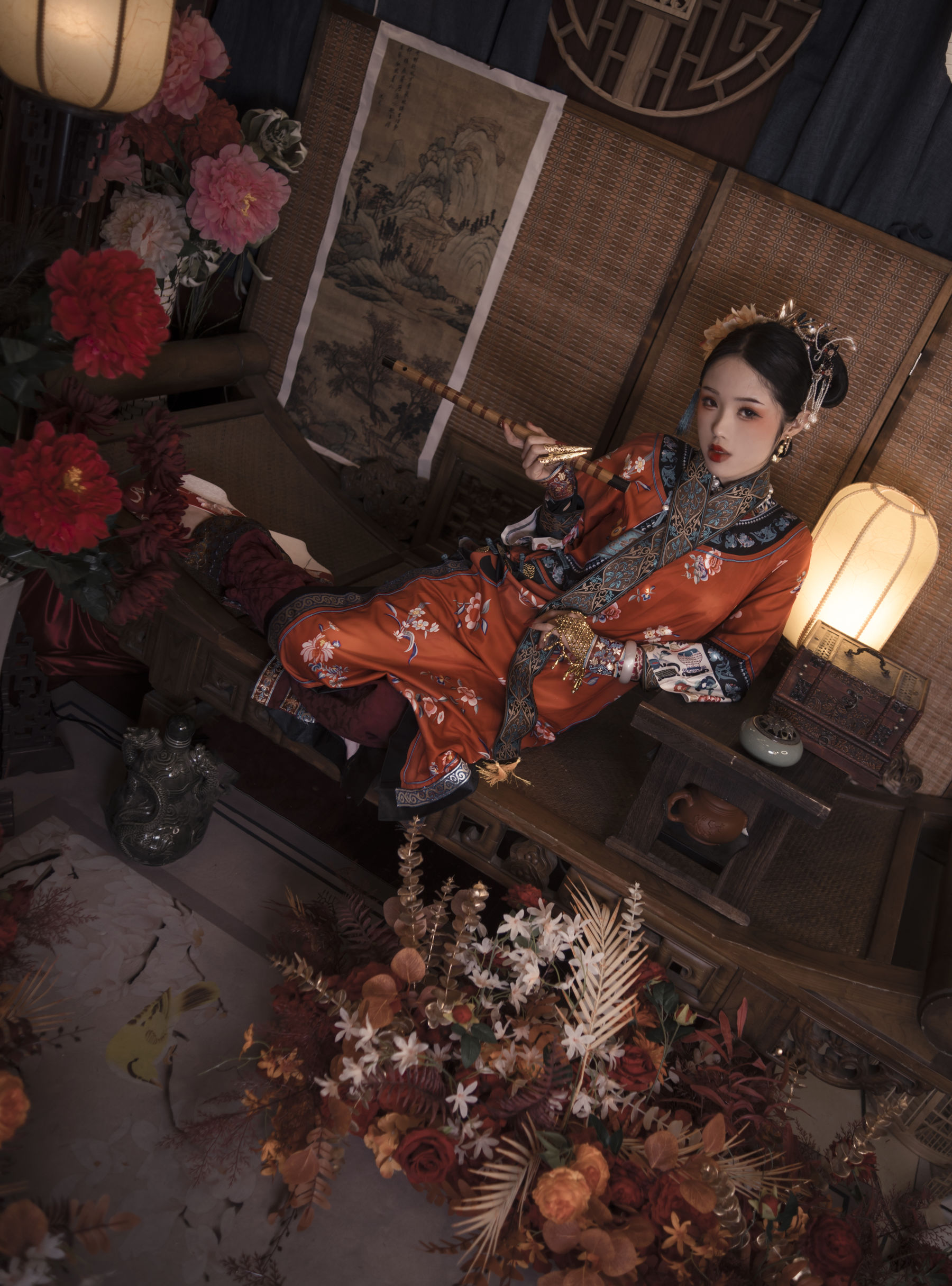 钛合金大粑粑 – 满清服饰 [50P] - 秀人网免费无水印在线套图写真