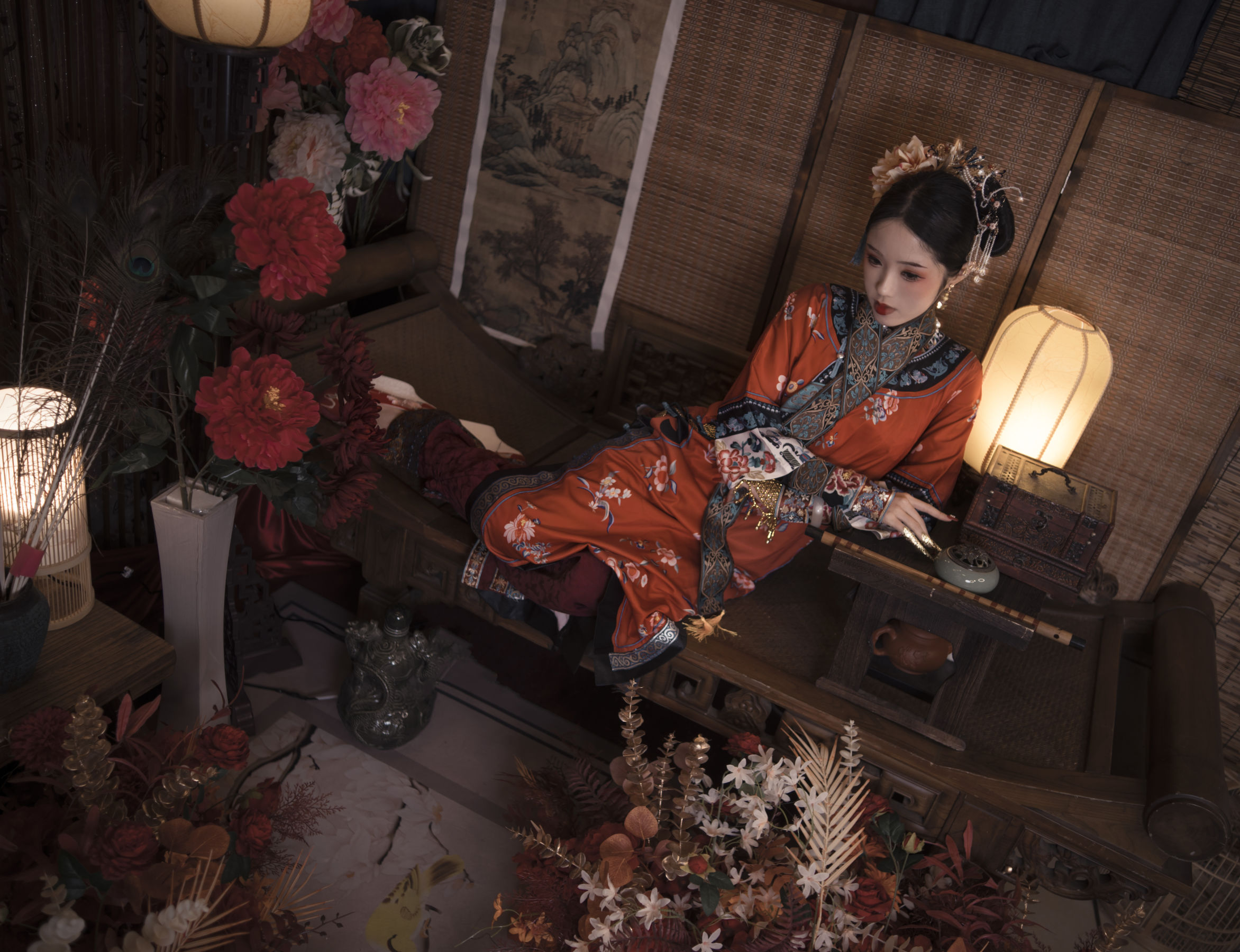 钛合金大粑粑 – 满清服饰 [50P] - 秀人网免费无水印在线套图写真