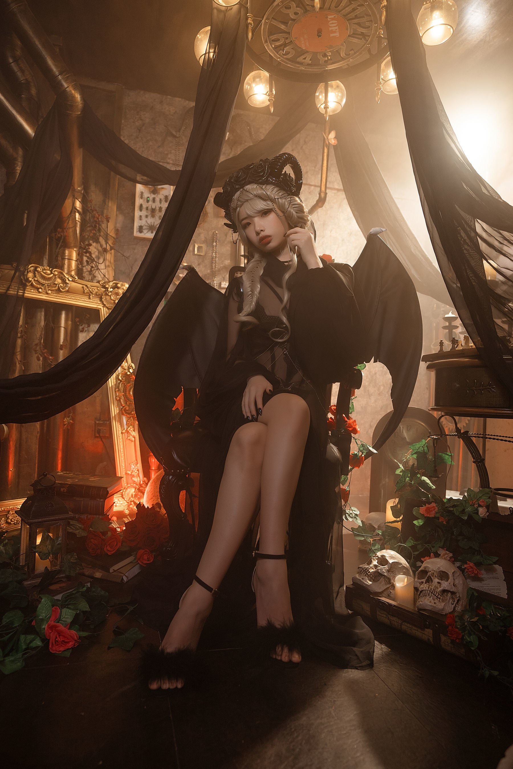 [萝莉COS] 雯妹 – 魅魔 gothic devil [16P] - 秀人网免费无水印在线套图写真