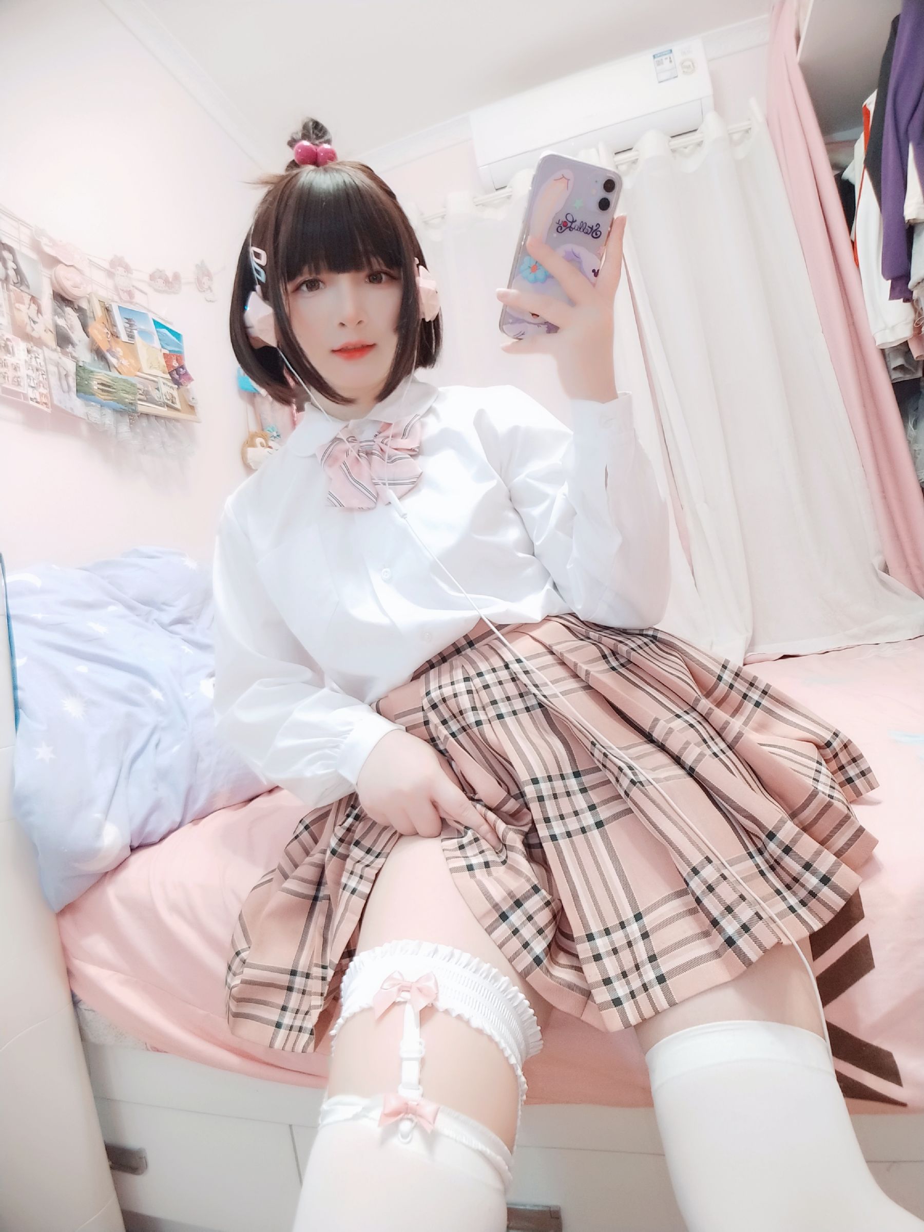 二次元美女古川kagura – 白丝JK [41P] - 秀人网免费无水印在线套图写真