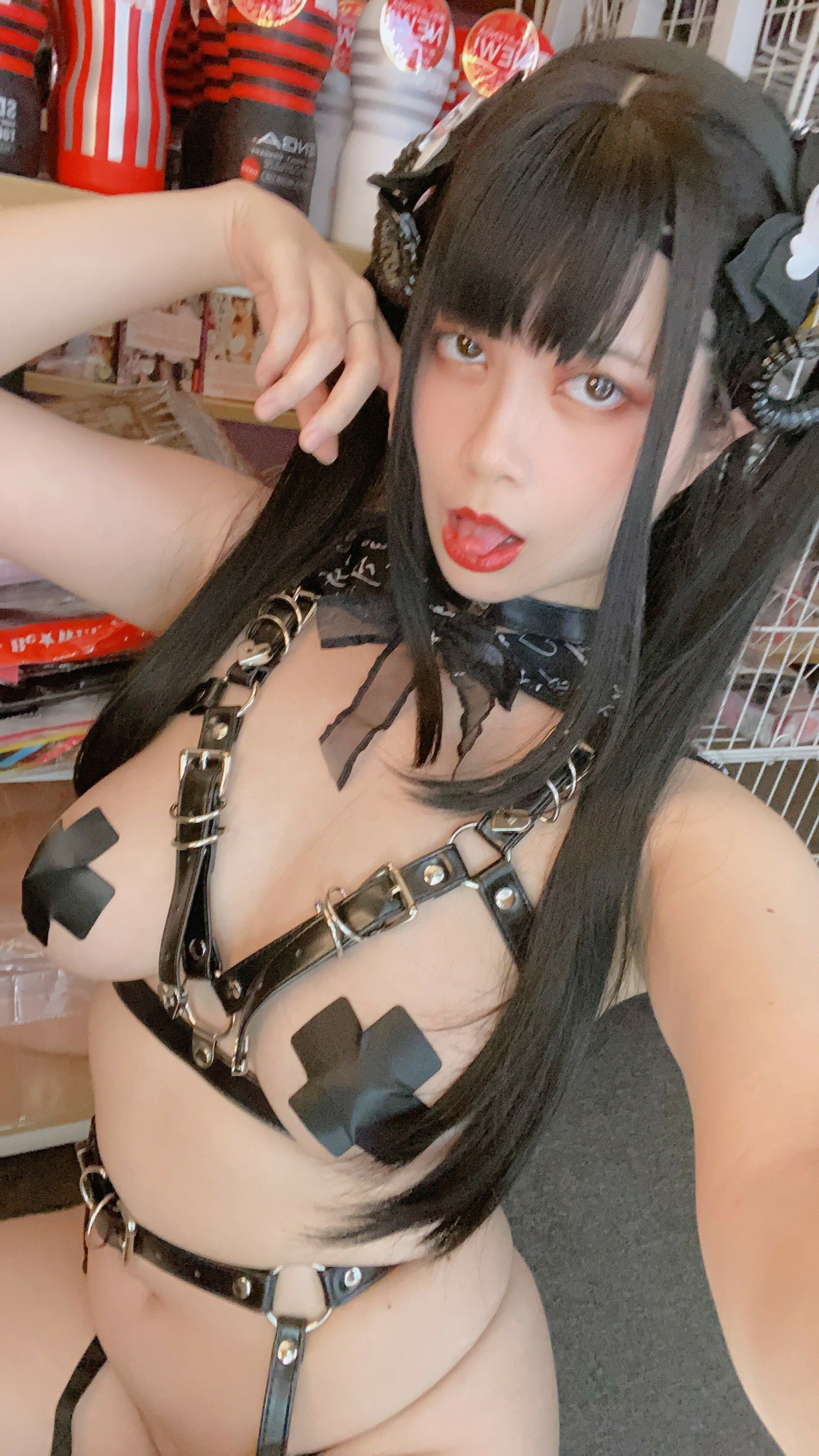 Hieey Heika 嗨兒 – 魅魔 [92P] - 秀人网免费无水印在线套图写真