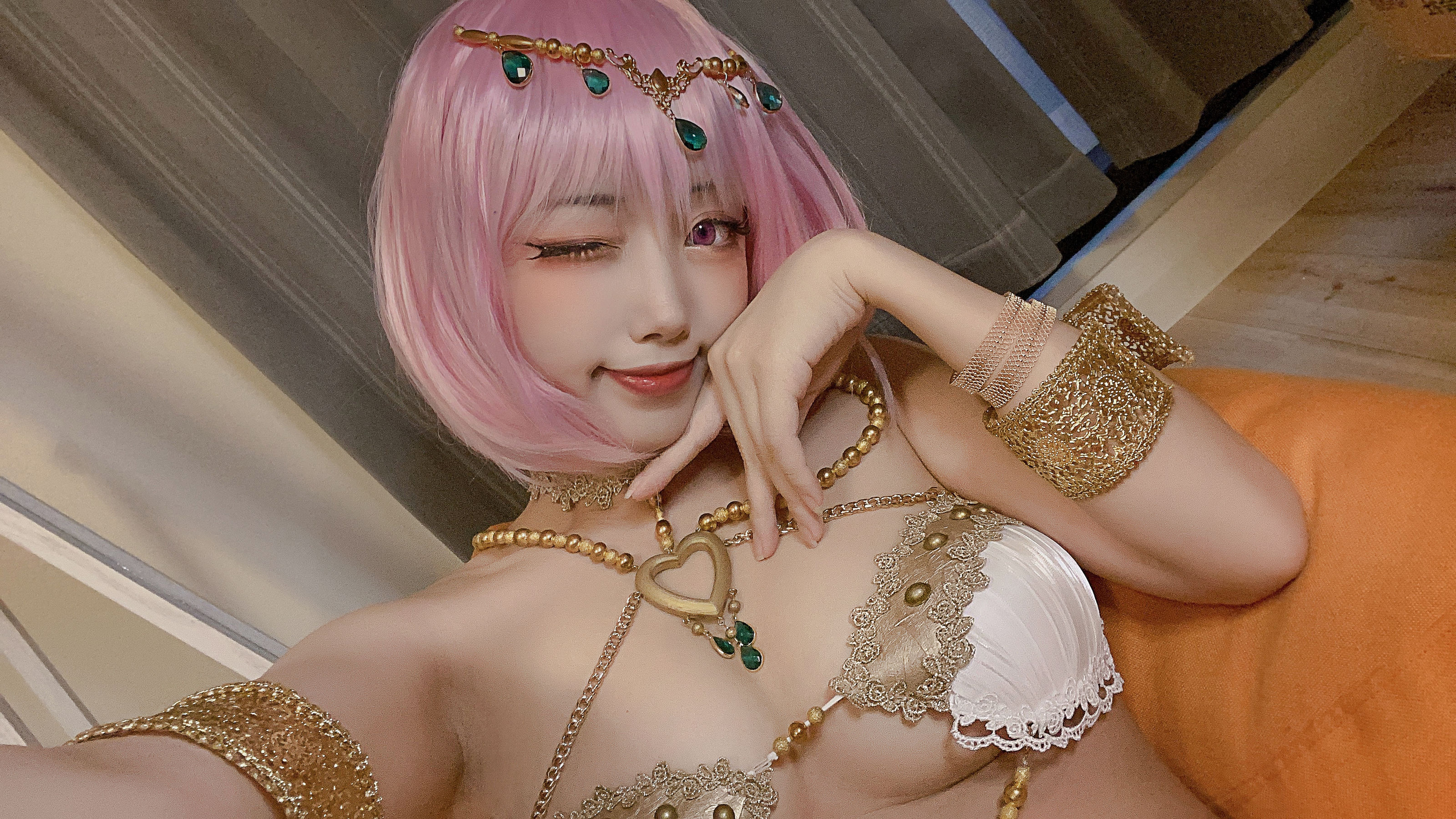 动漫博主切切celia – 印度风 [14P] - 秀人网免费无水印在线套图写真