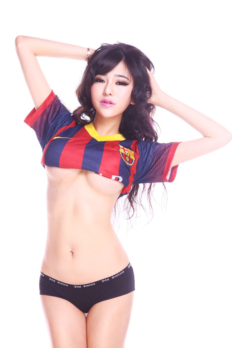 吴沐熙(吴昕忆) – 性感足球宝贝 [90P] - 秀人网免费无水印在线套图写真