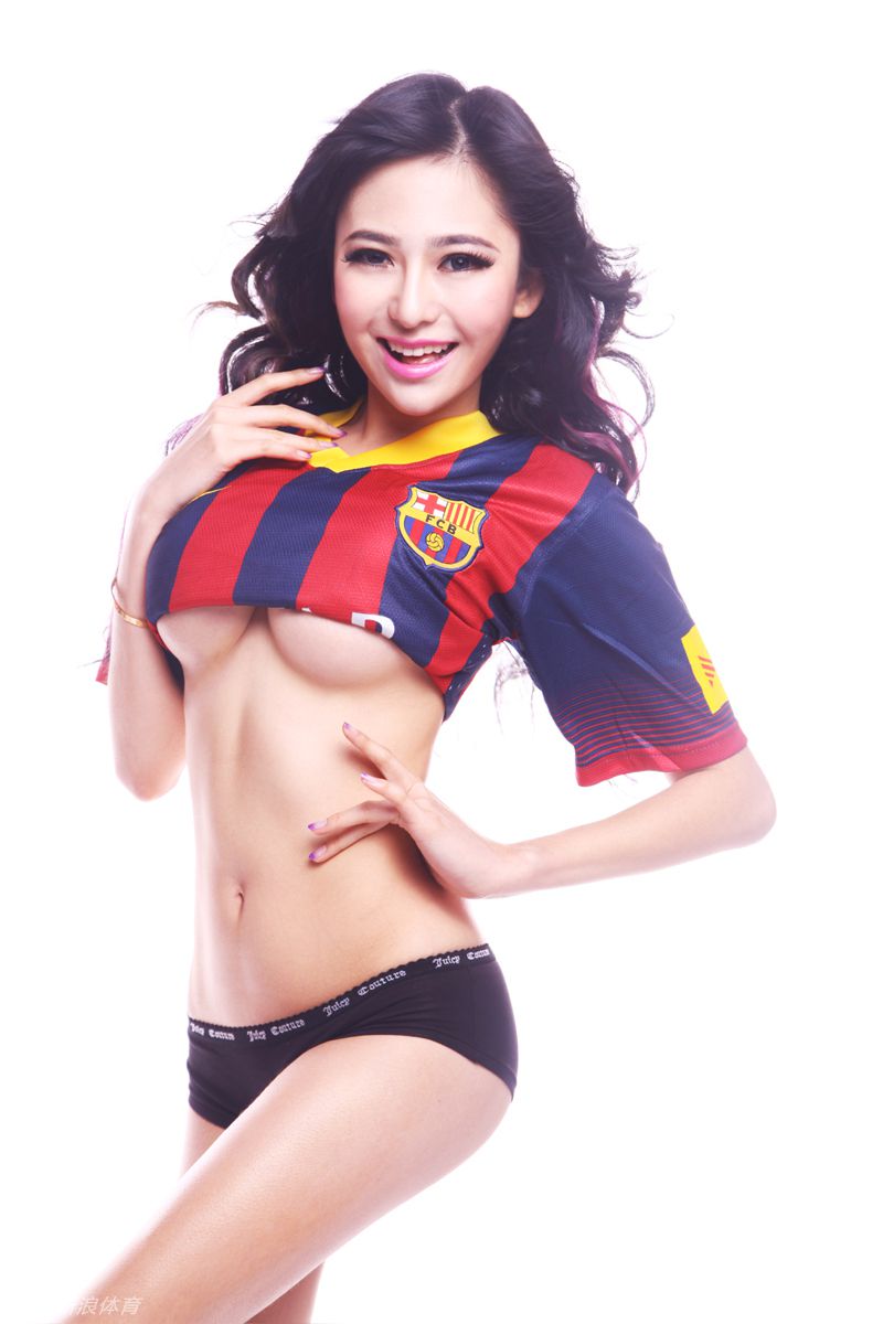 吴沐熙(吴昕忆) – 性感足球宝贝 [90P] - 秀人网免费无水印在线套图写真