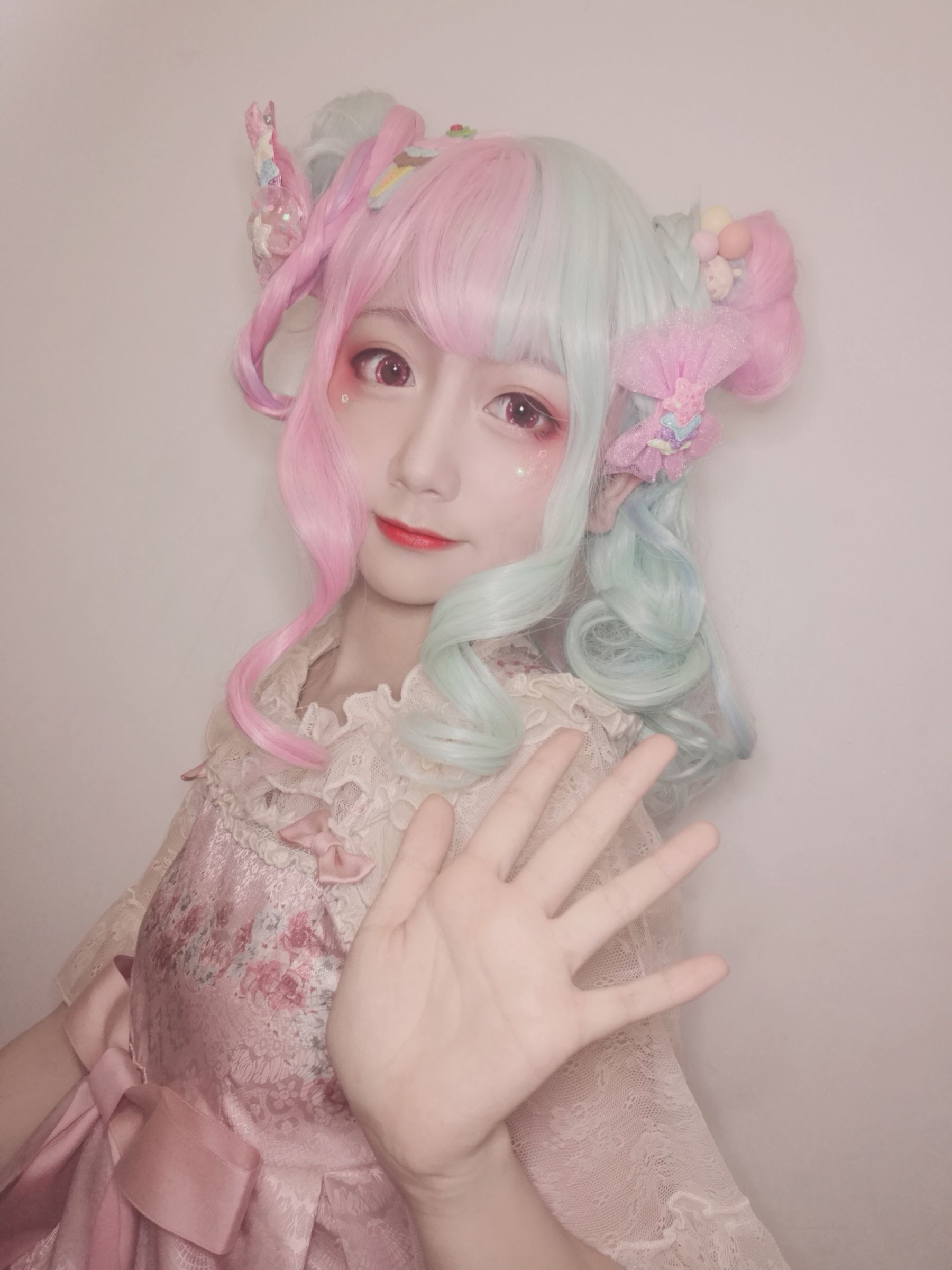 动漫博主弦音sic – lolita草莓薄荷冰淇淋 [7P] - 秀人网免费无水印在线套图写真