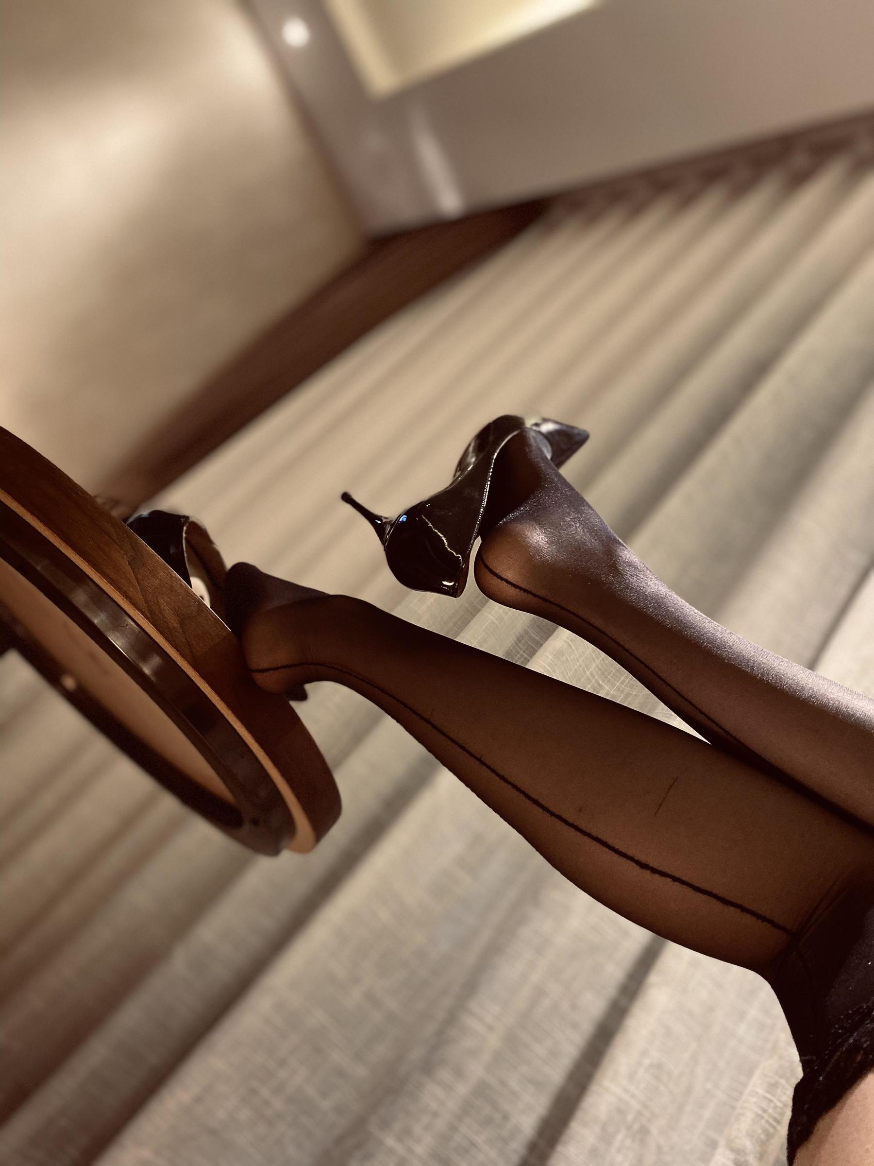 小九九 朋友圈收费丝足写真 [144P] - 秀人网免费无水印在线套图写真