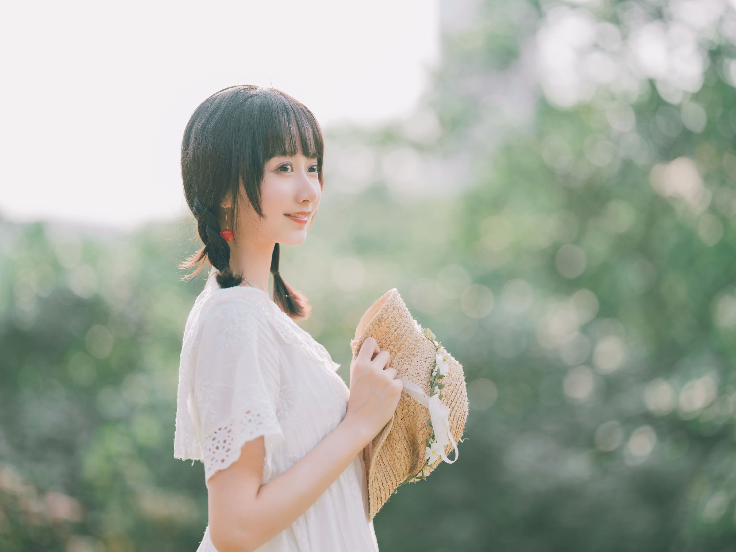 萌系小姐姐木绵绵OwO – 夏日彩虹 [29P] - 秀人网免费无水印在线套图写真