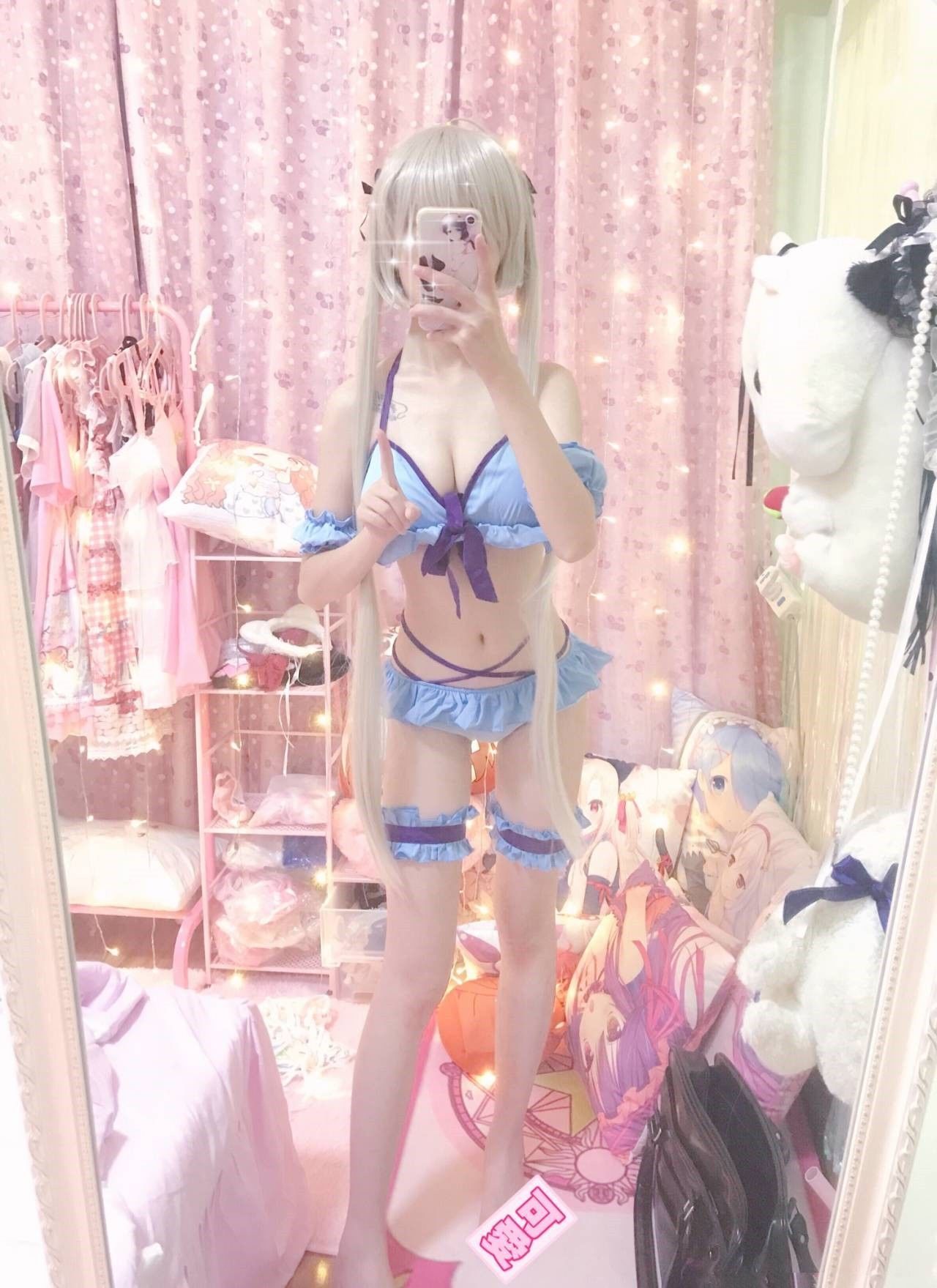 似喵 – 英梨梨 [9P] - 秀人网免费无水印在线套图写真