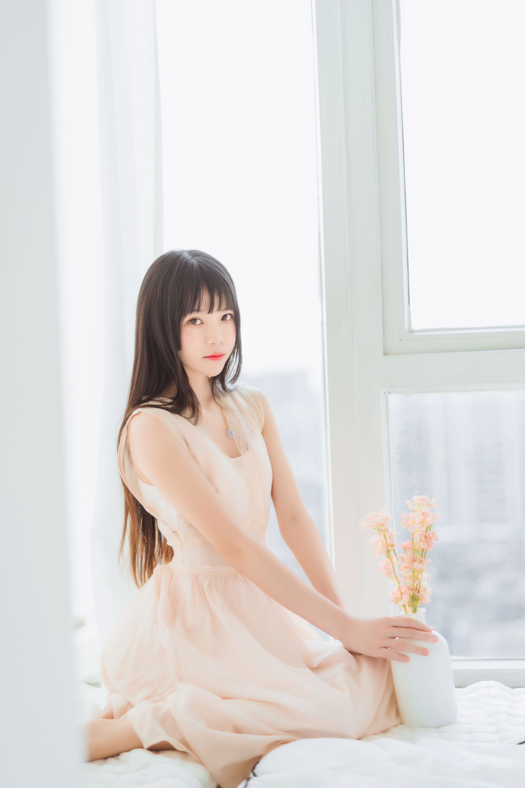 [萝莉COS] 桜桃喵《喵呀》 [30P] - 秀人网免费无水印在线套图写真