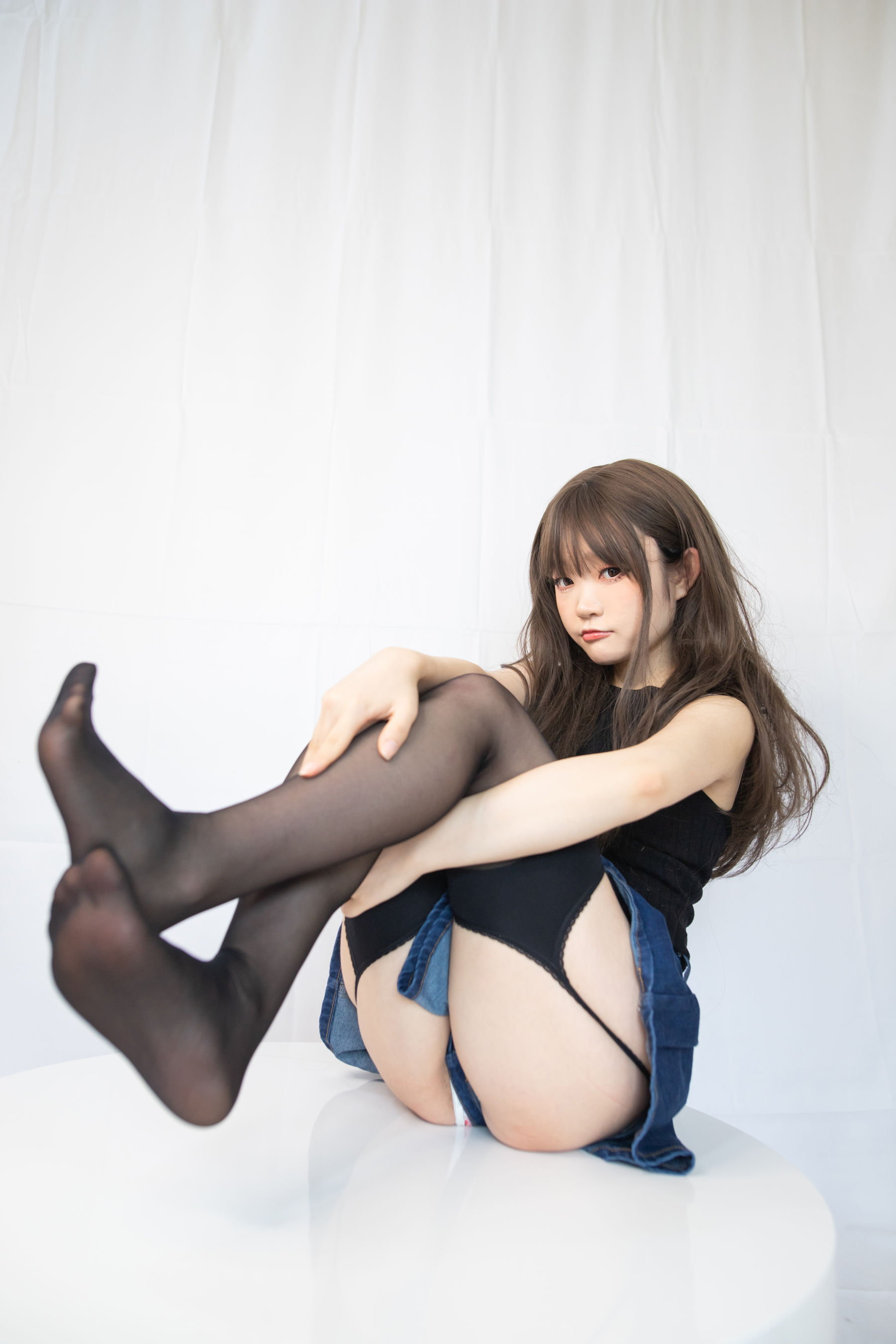 神沢永莉 – 毛衣牛仔裙吊带黑丝 [22P] - 秀人网免费无水印在线套图写真