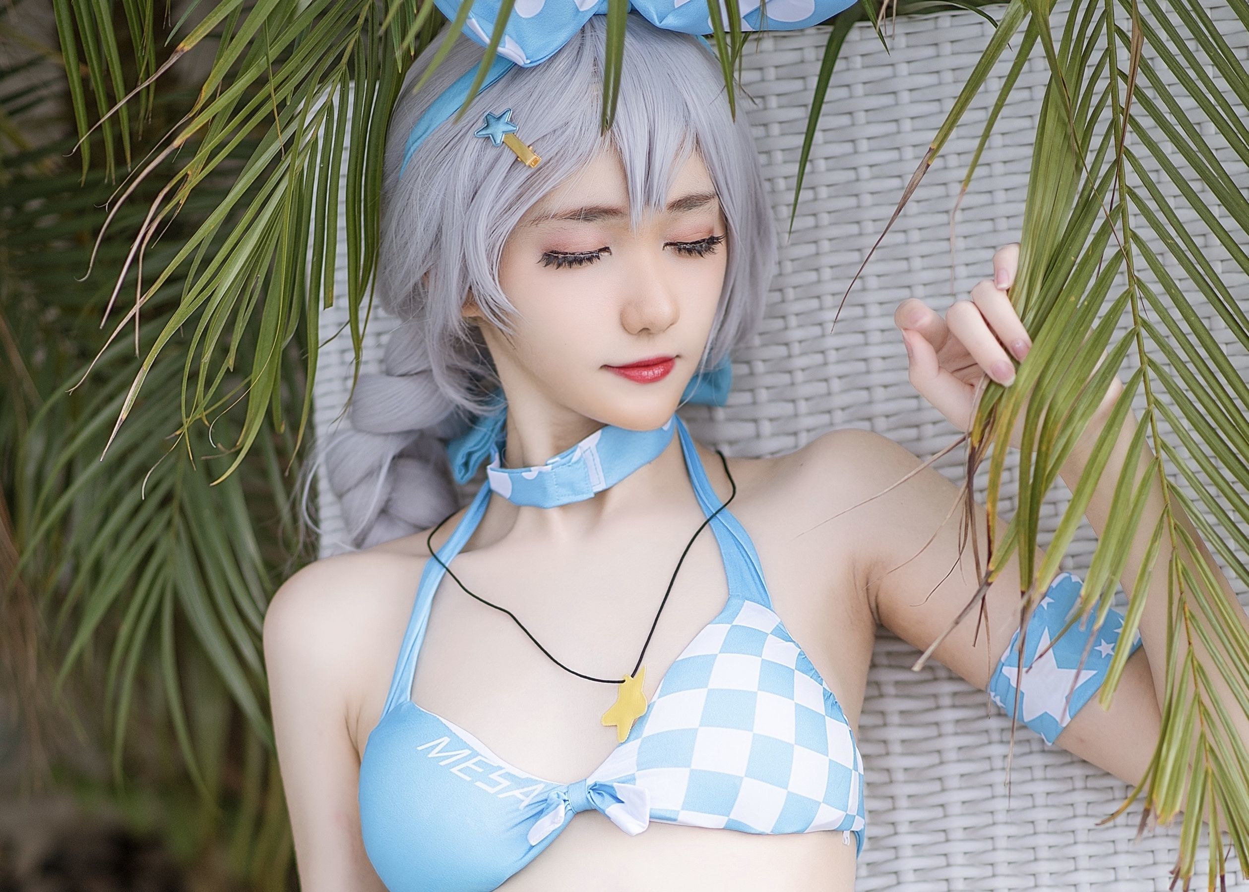 动漫博主南桃Momoko 琪亚娜泳装 [15P] - 秀人网免费无水印在线套图写真