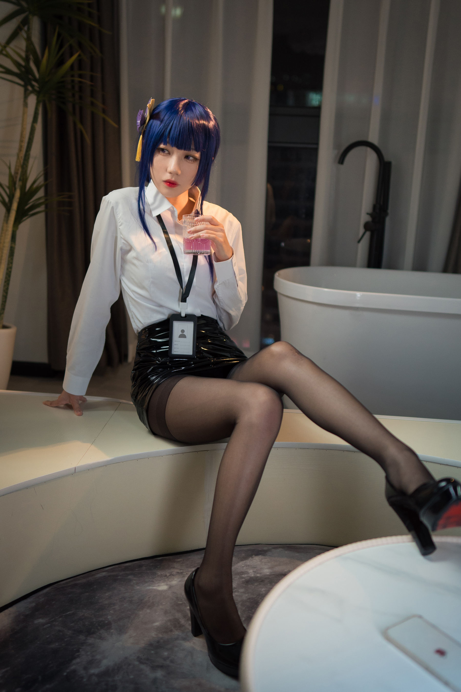 无影喵喵 – OL雷电将军 [35P] - 秀人网免费无水印在线套图写真