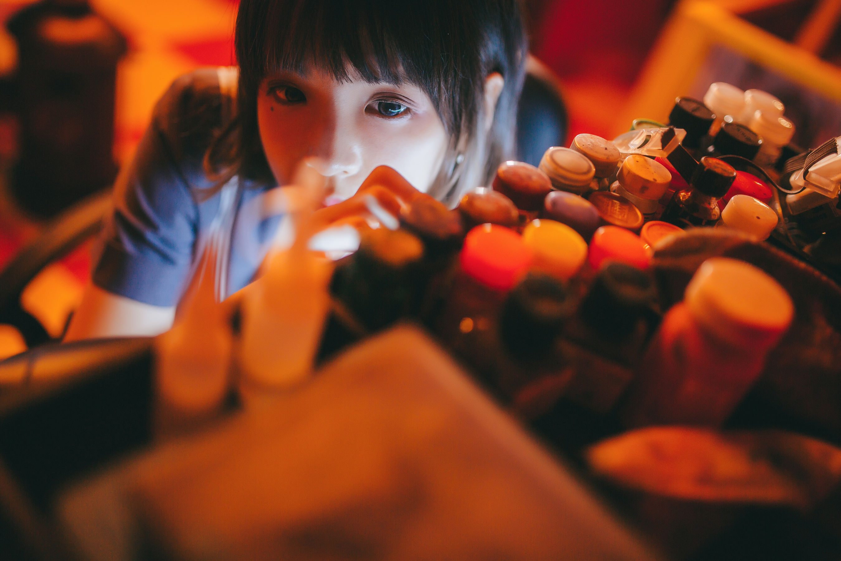 [萝莉COS] 疯猫ss《被囚禁的少女》 [44P] - 秀人网免费无水印在线套图写真