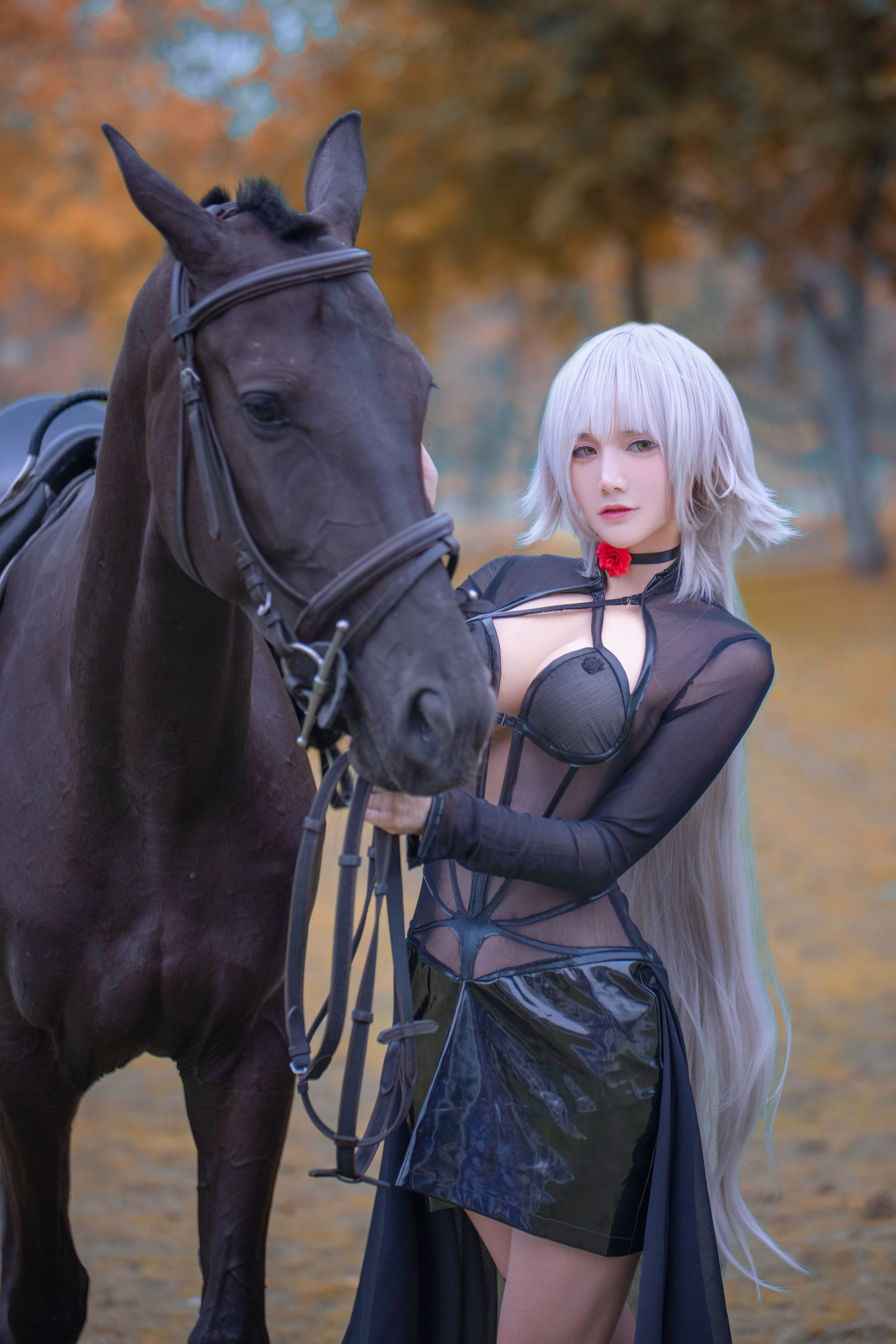 COS妹子仙九Airi – 黑贞马会 [18P] - 秀人网免费无水印在线套图写真