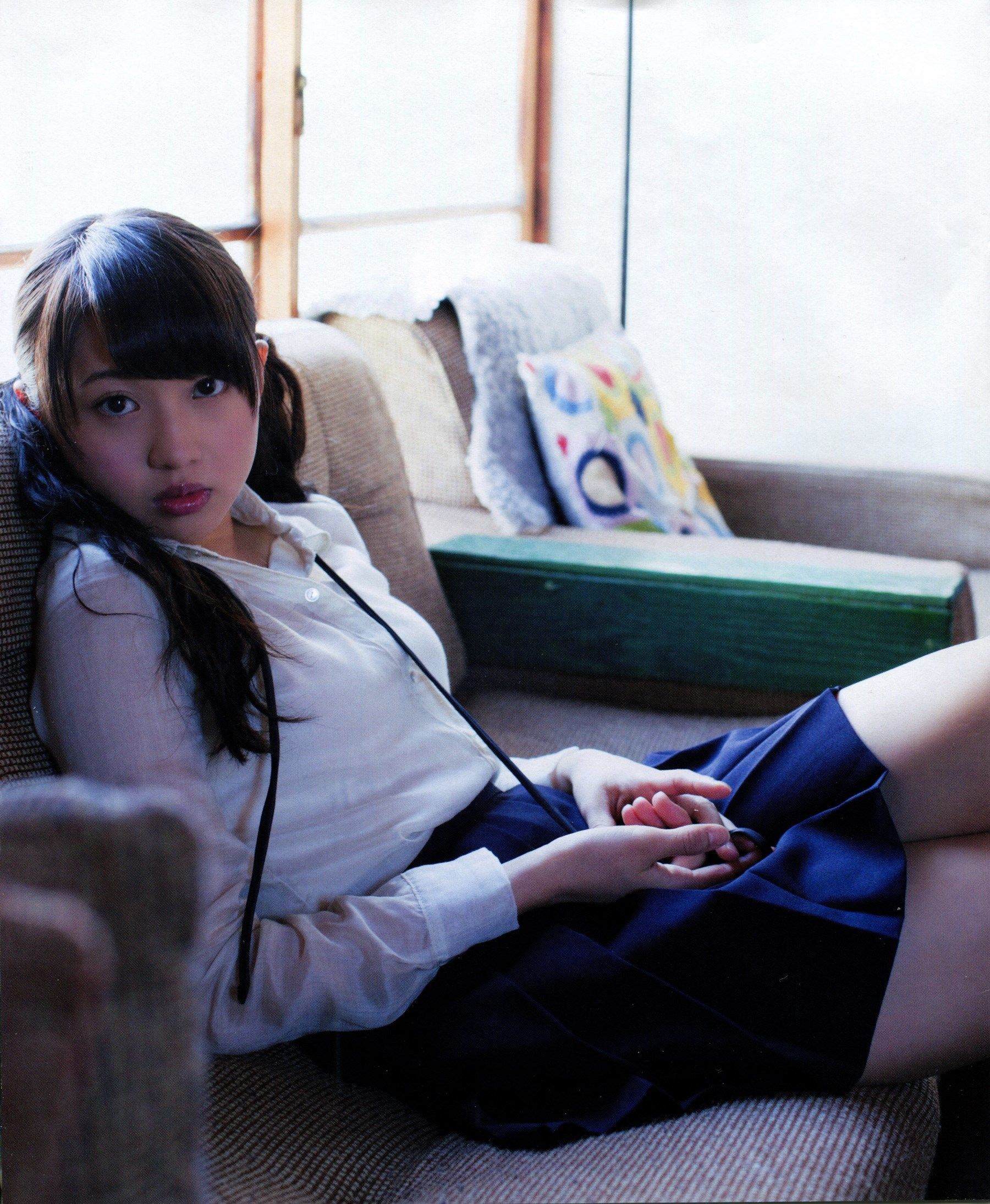 [BUBKA] 2014.03 木﨑ゆりあ 山田菜々 金子栞 [25P] - 秀人网免费无水印在线套图写真