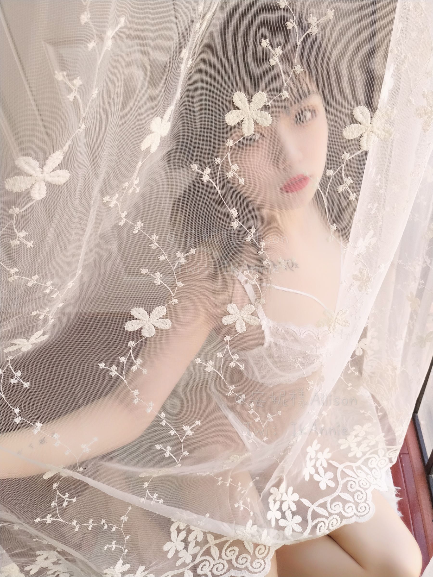 安妮 – 吊带裙 [30P] - 秀人网免费无水印在线套图写真